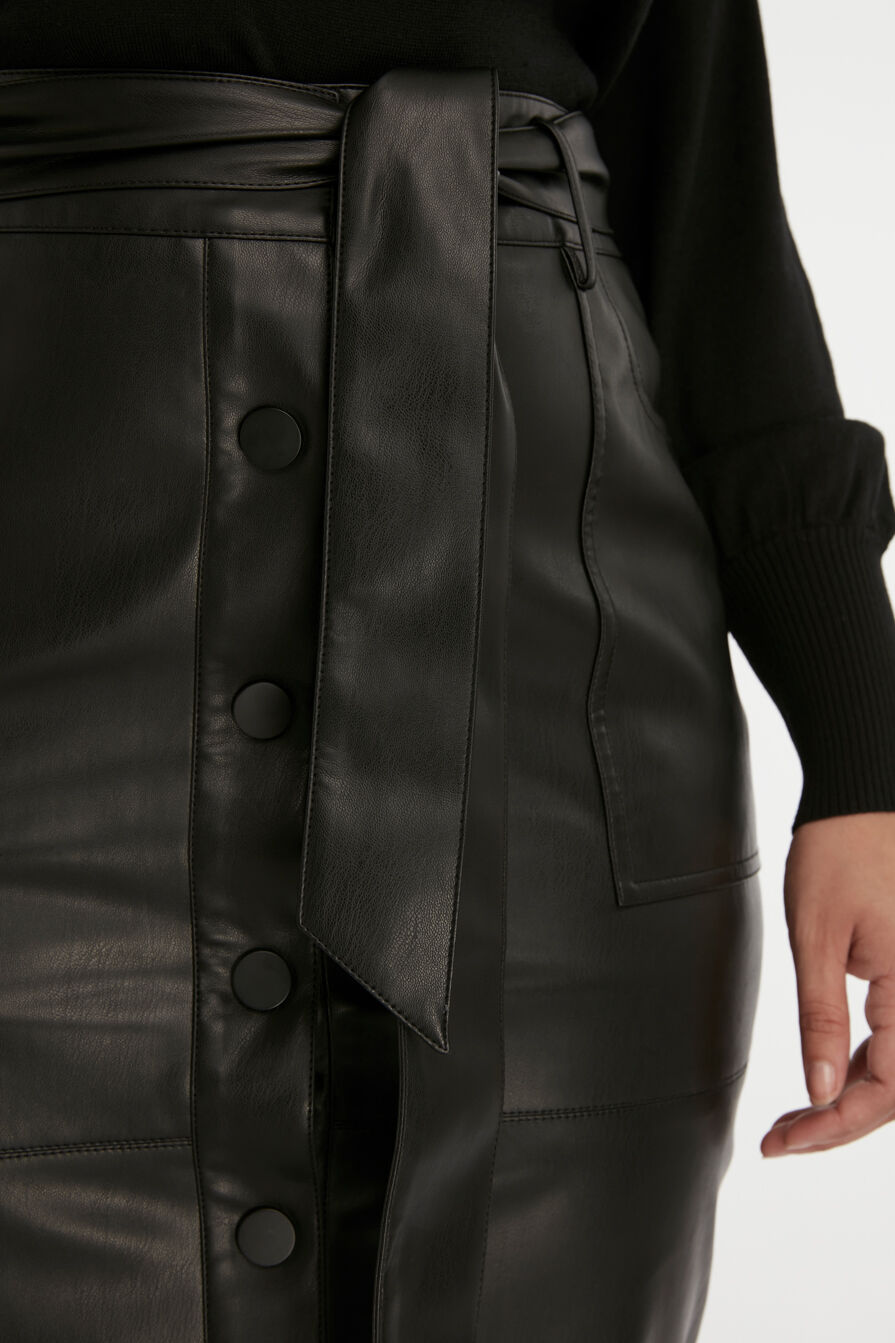 PU leren rok met knopen image number 4