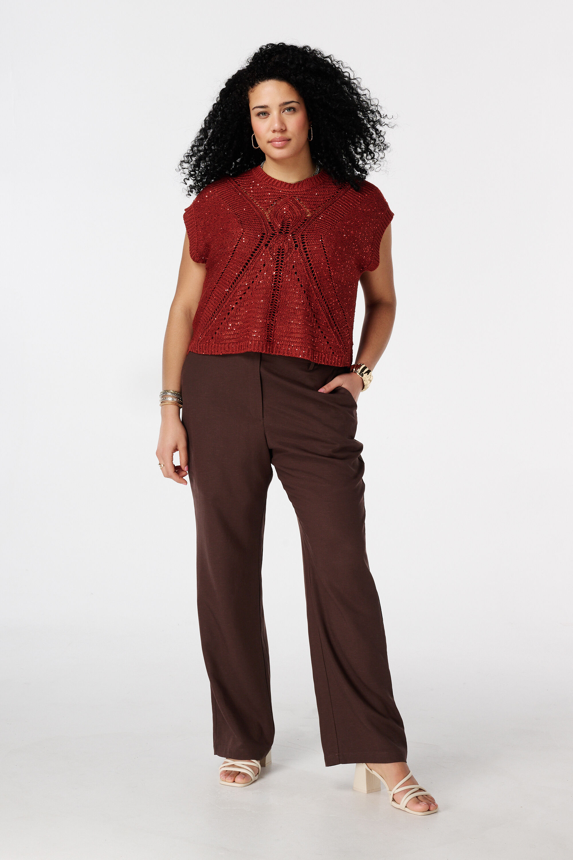 Top crochet avec perles image number 5