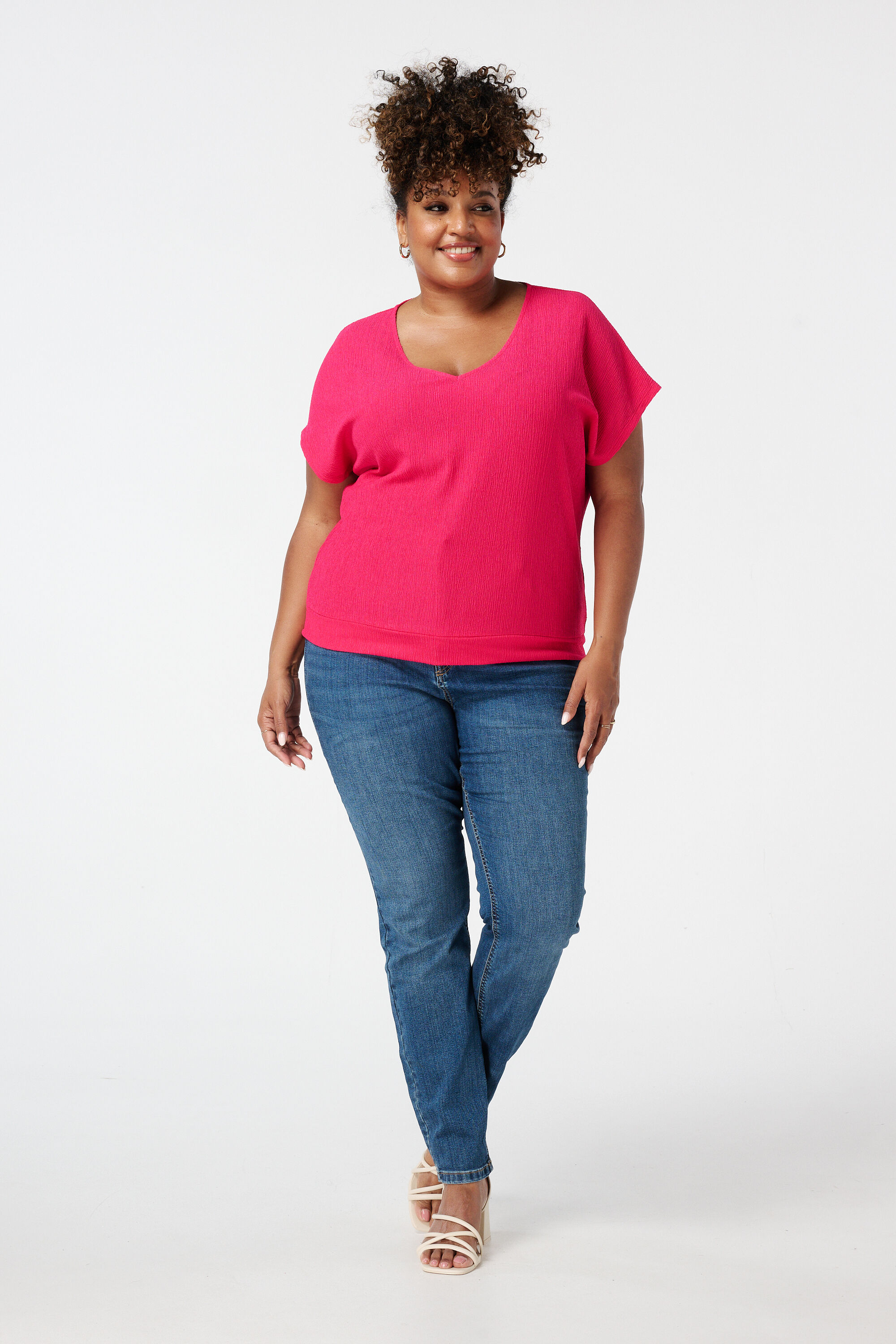 Top met structuur en kapmouwtje image number 5