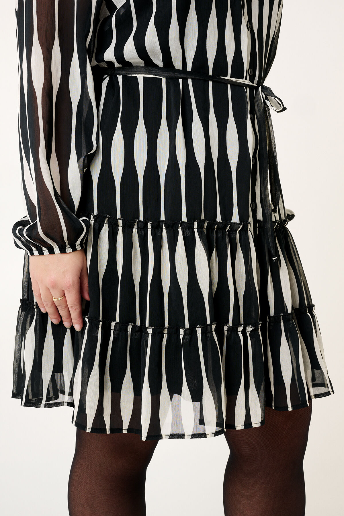 Jurk met tweekleurige print image number 4