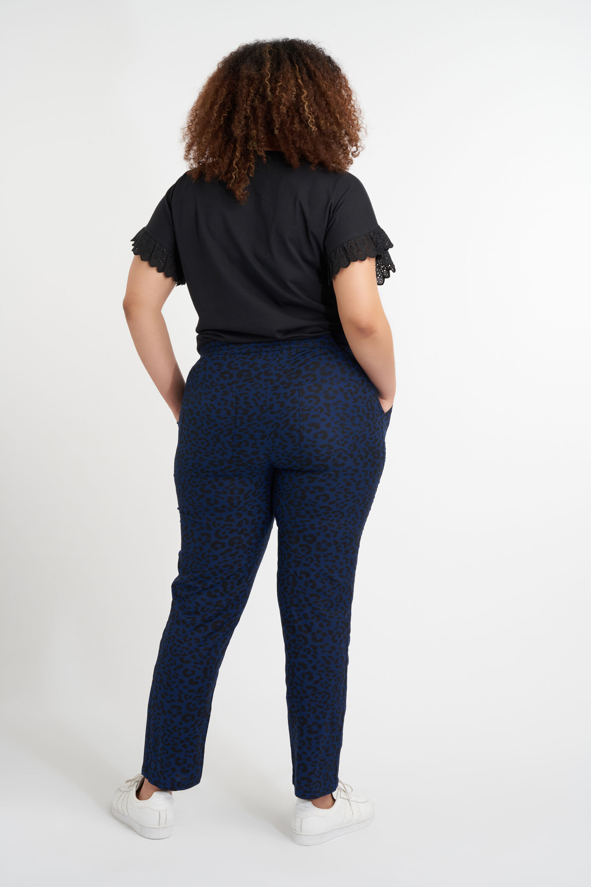 Pantalon coupe ample  image number 3