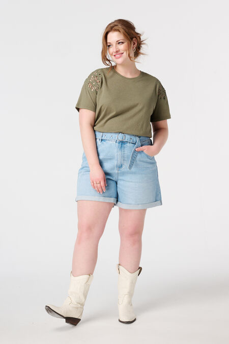 Short en jean avec ceinture Short en jean avec ceinture