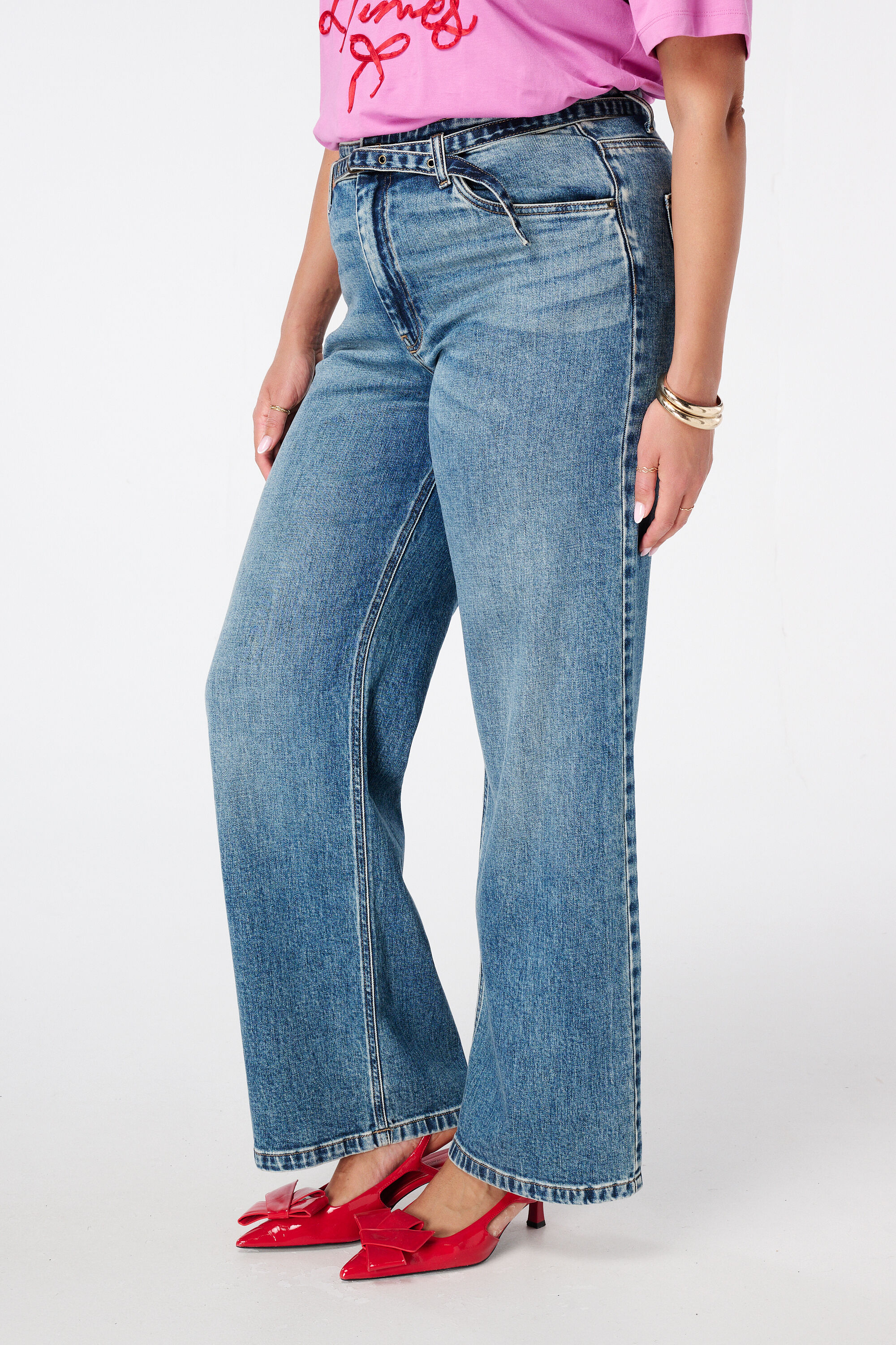Wide leg jeans met riempje image number 5