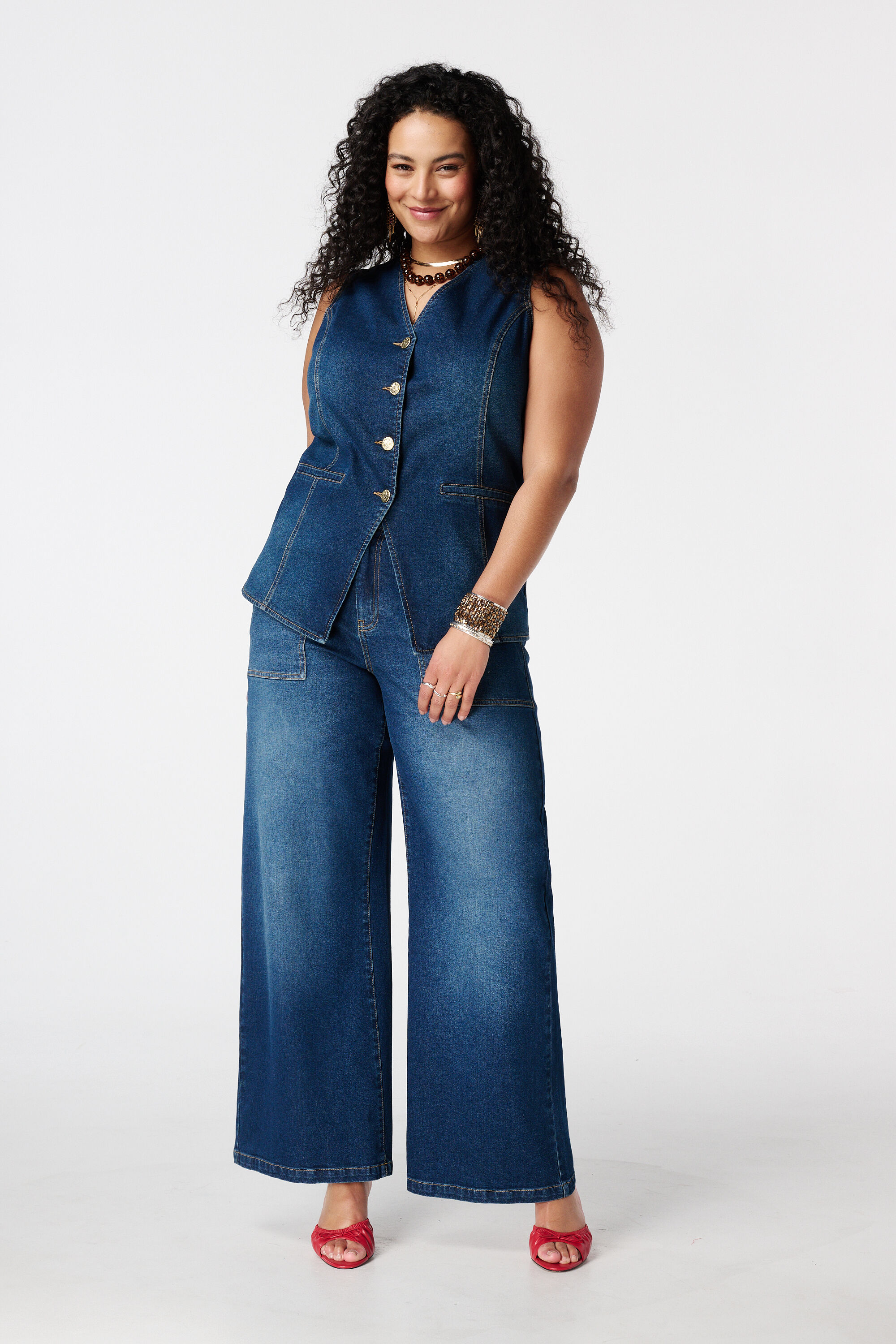 Wide leg jeans met sierknopen