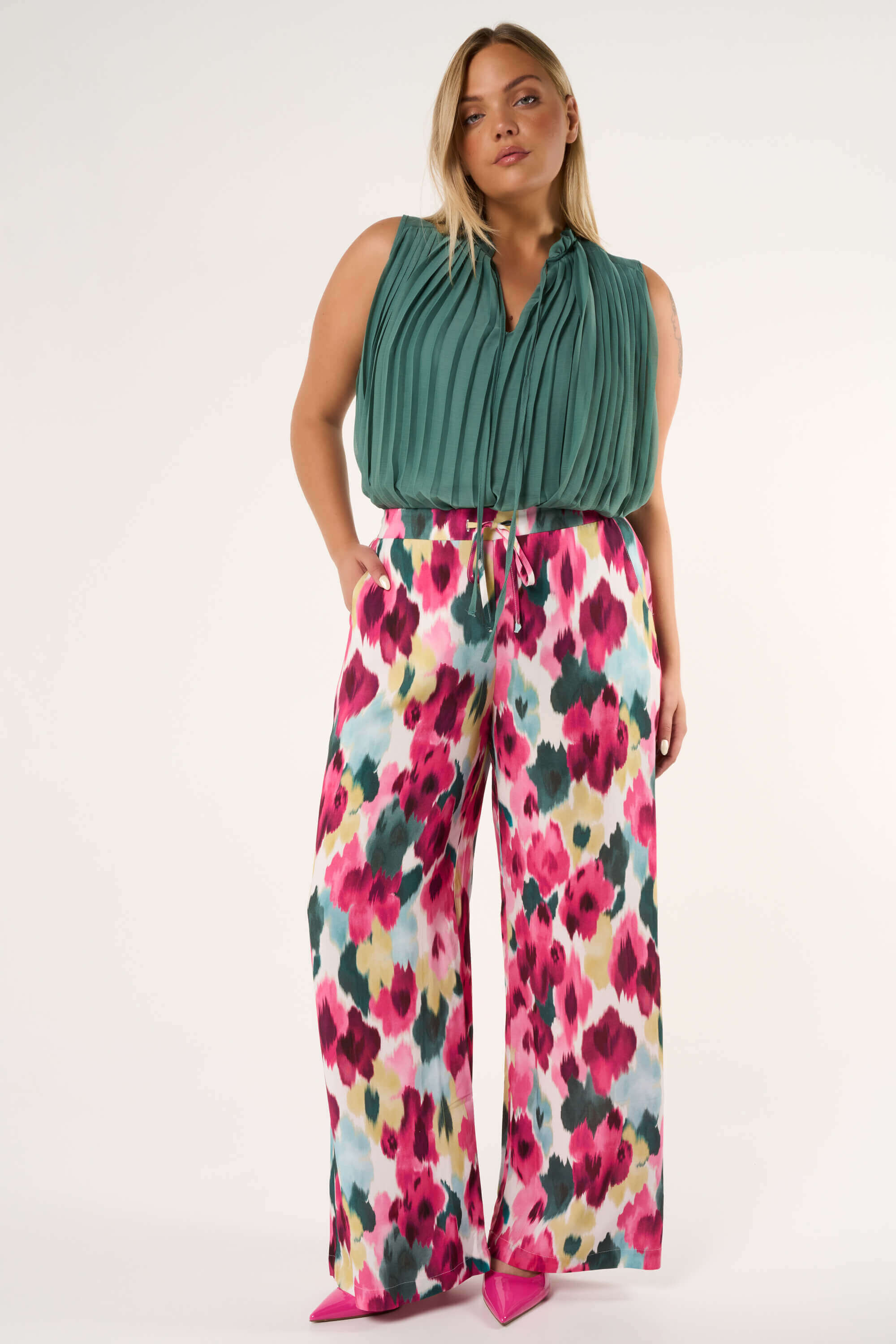 Pantalon large &agrave; imprim&eacute; floral image number 7