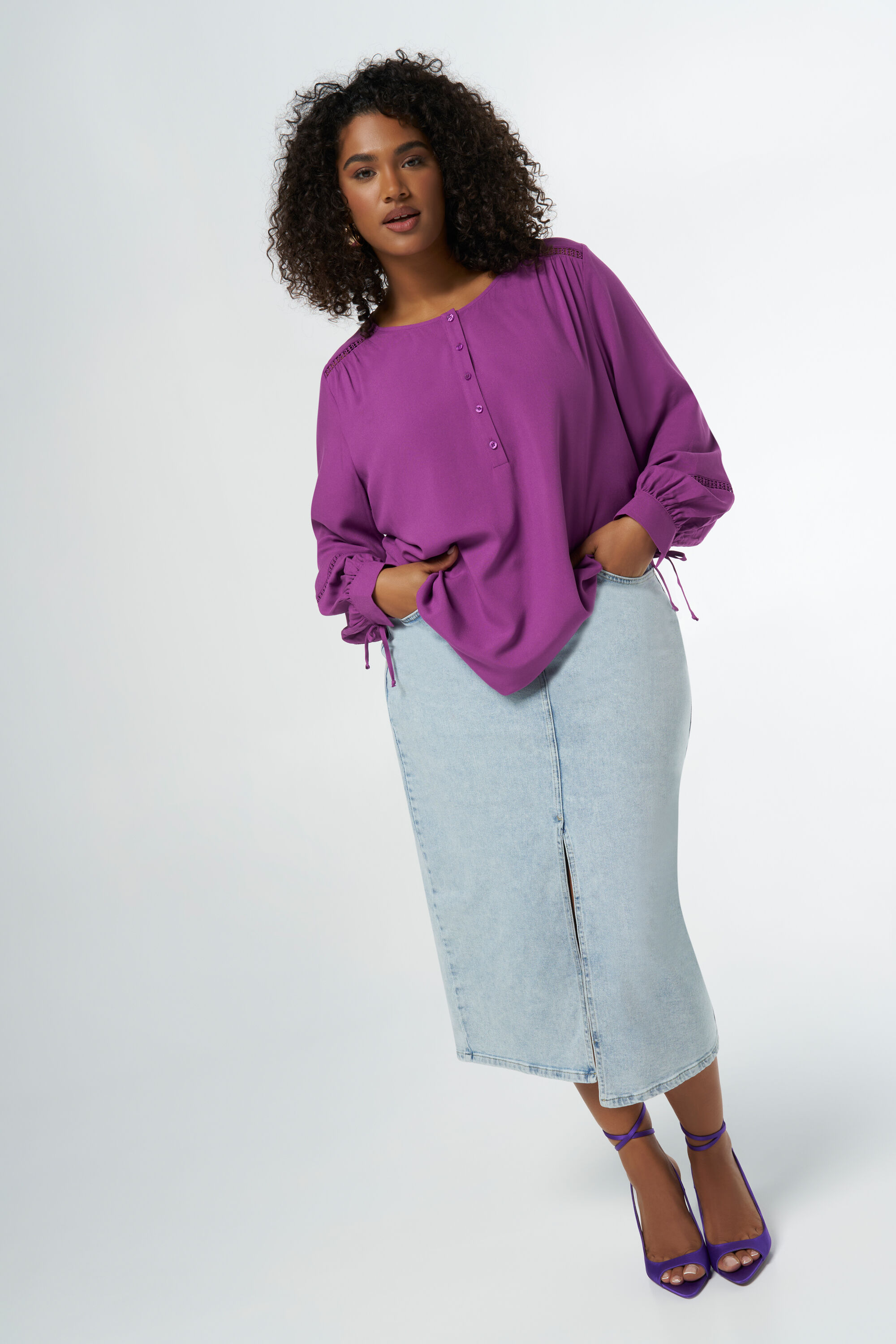 Blouse met details op de mouwen image number 5