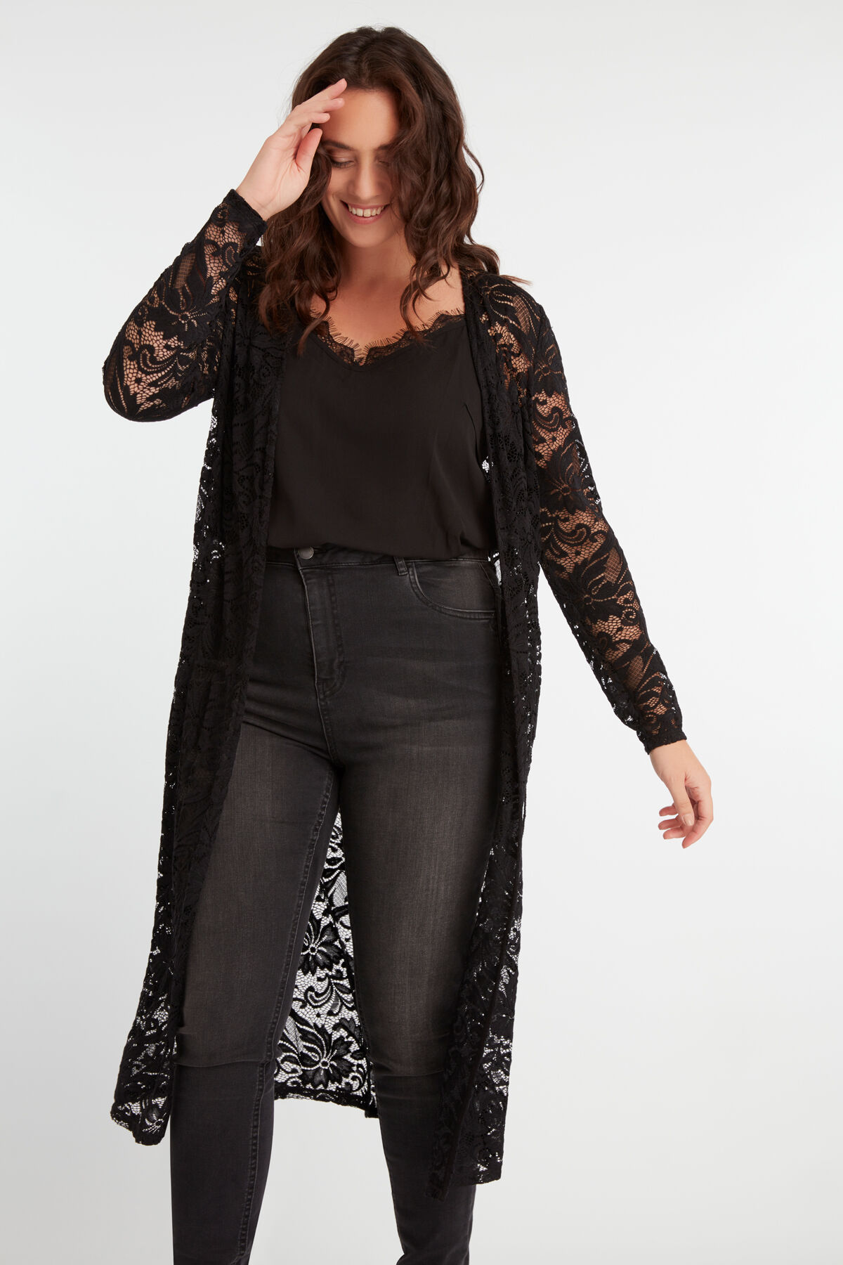 Cardigan en dentelle image number 3