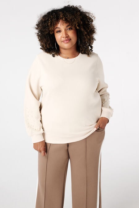Pull avec détail perle Pull avec détail perle
