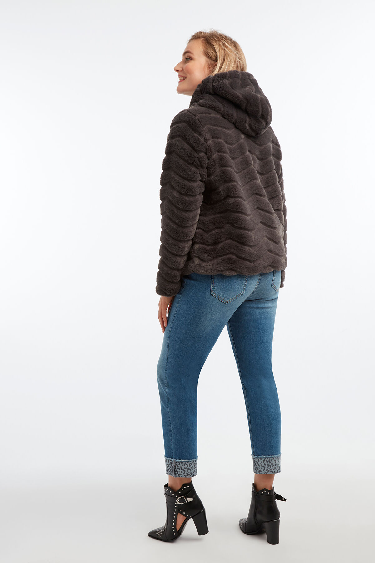 Manteau en fausse fourrure image number 5