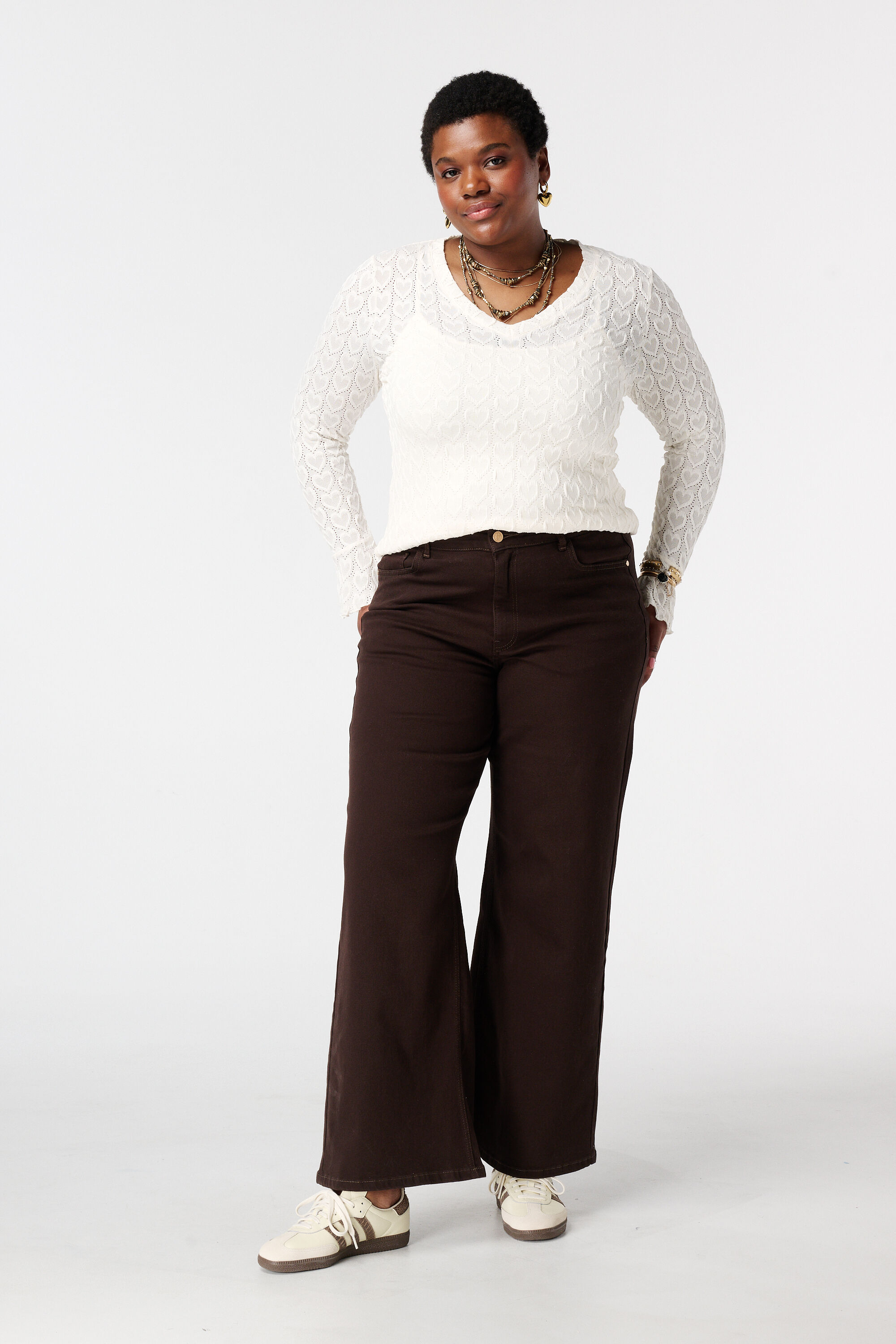 Jean &agrave; jambe large et taille haute