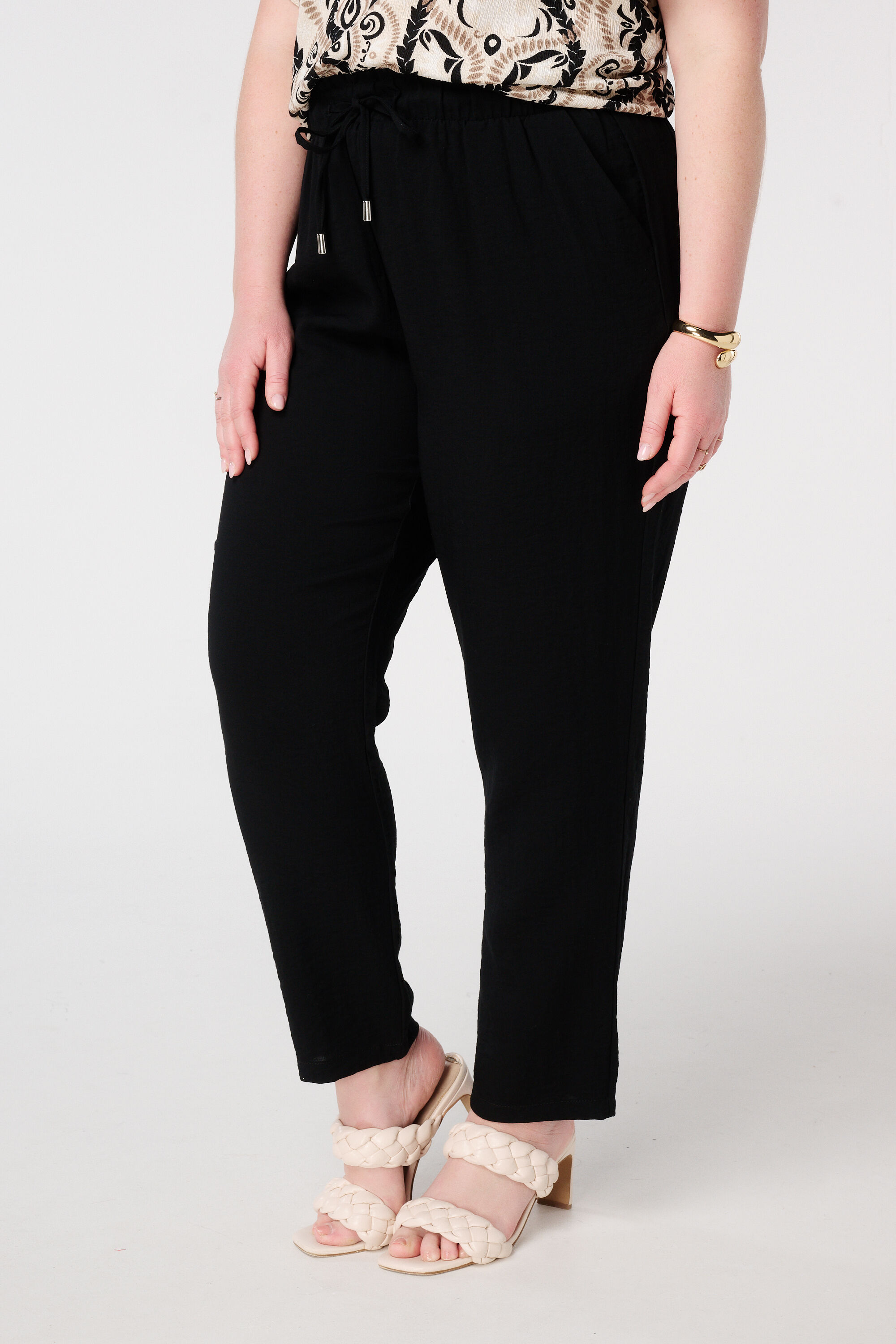 Pantalon confortable avec cordon image number 5