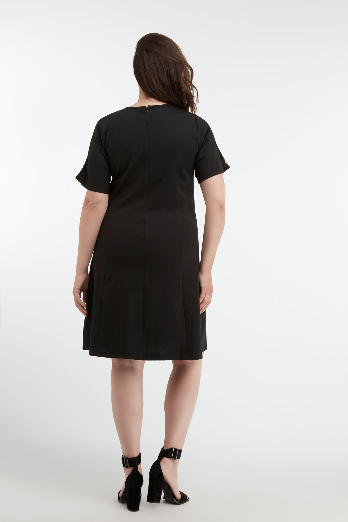 Jurk met kanten hals image number 3