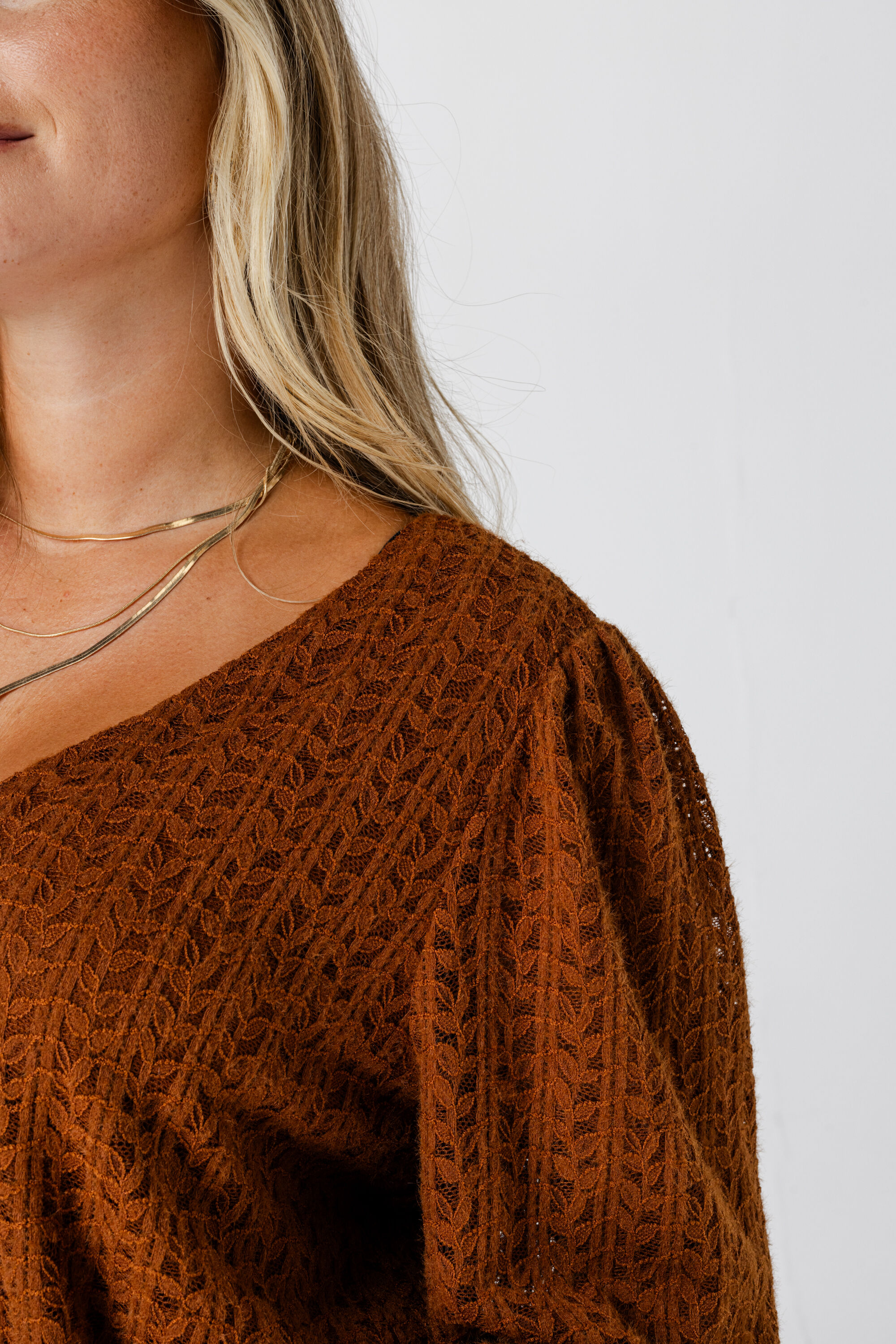 Top en dentelle image number 5