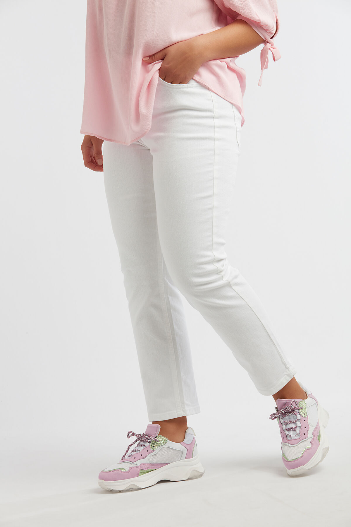 Straight leg jeans LILY image number 3