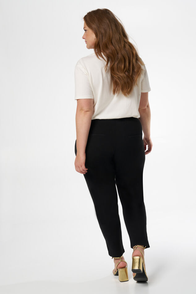 Jogging ample image number 3