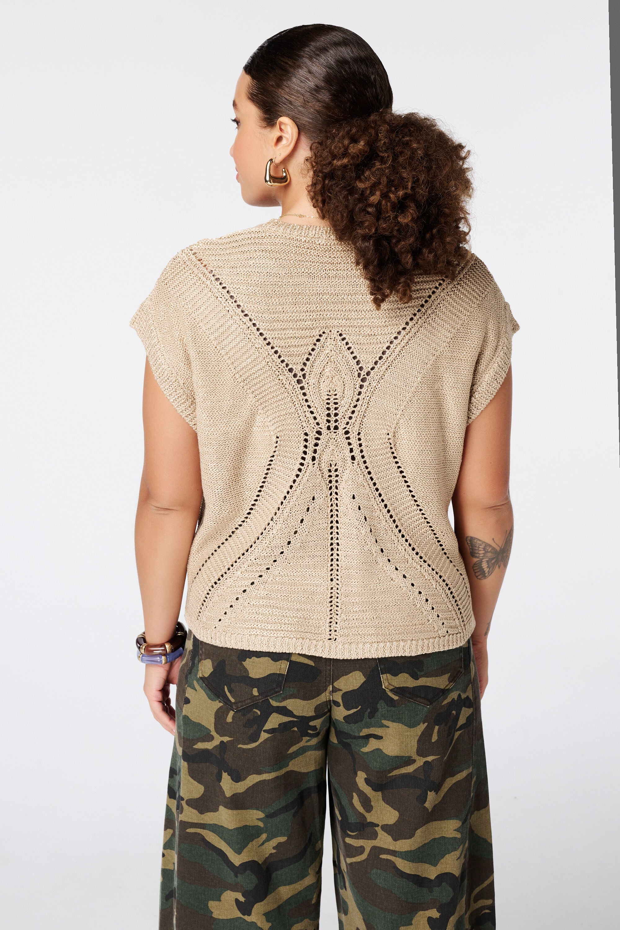 Pull en crochet &agrave; manches courtes image number 3