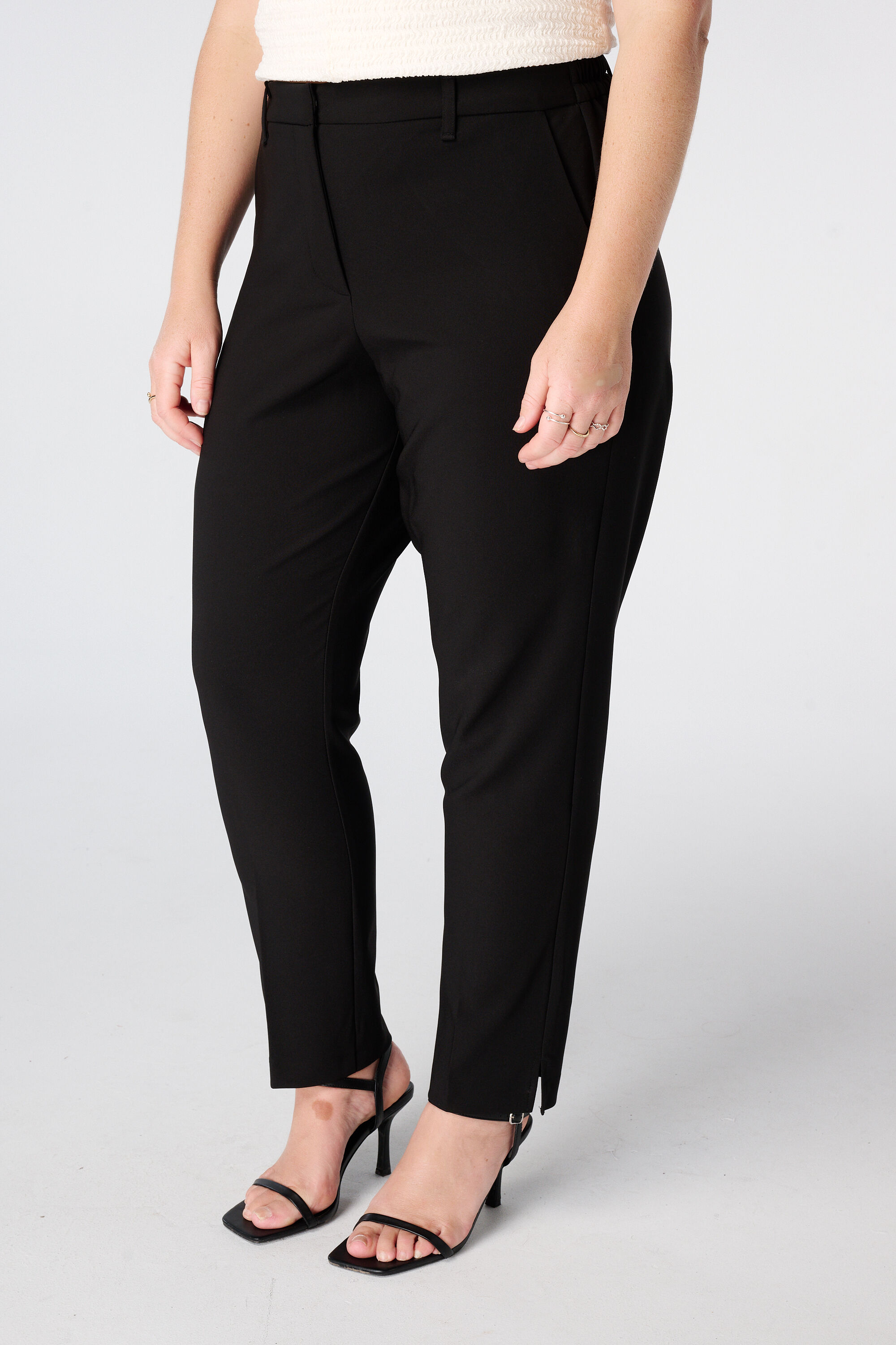 Pantalon droit &agrave; taille &eacute;lastique image number 5