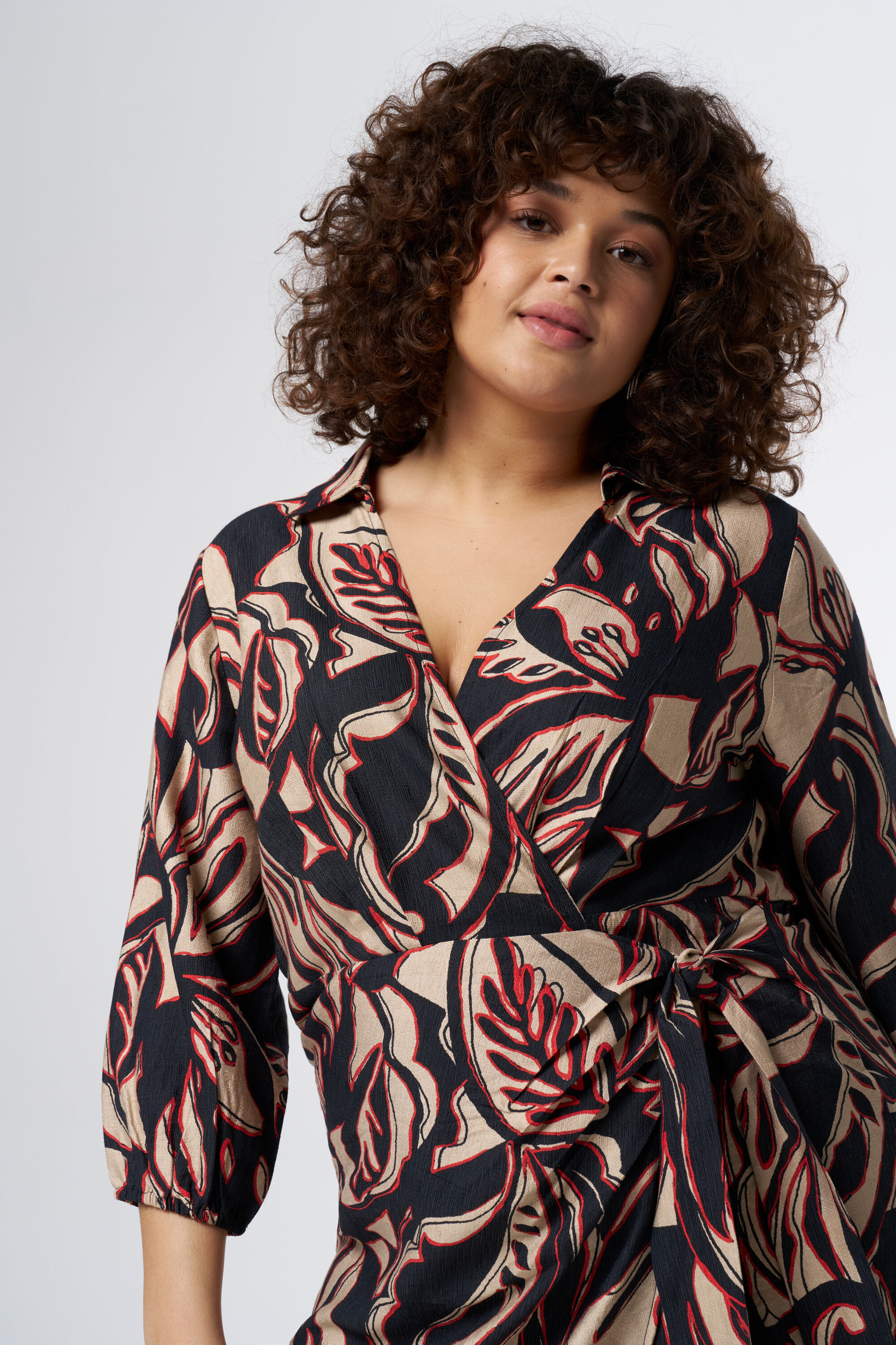 Robe avec col et &agrave; imprim&eacute; image number 5