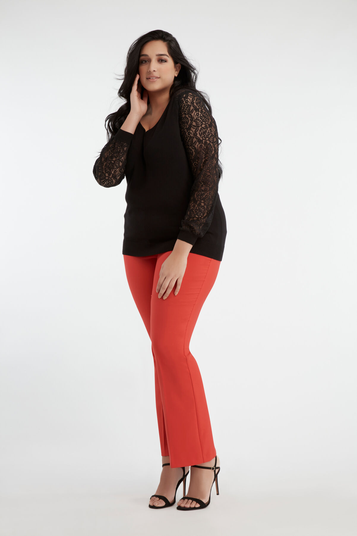 Pull avec dentelle image number 5