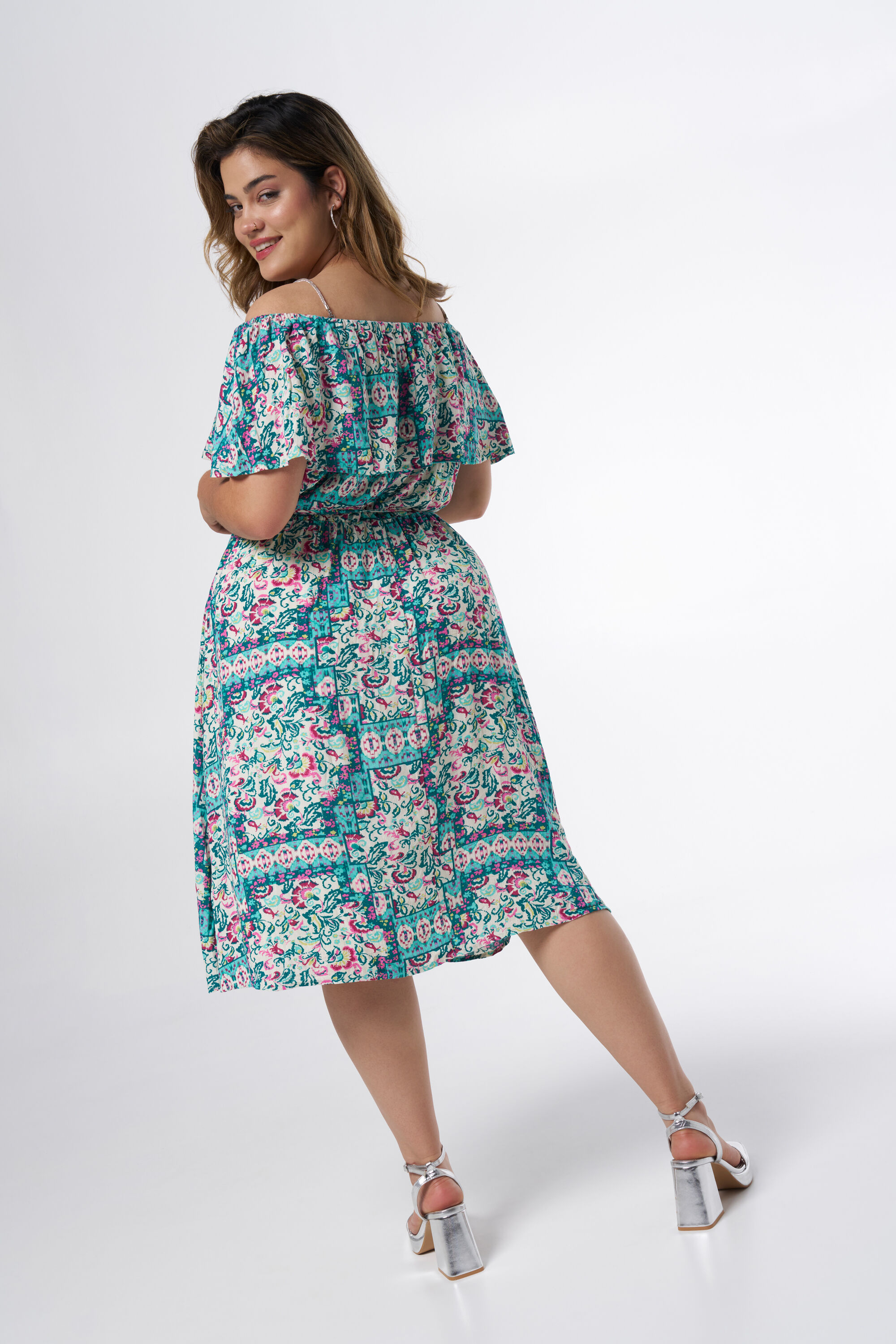 Off-shoulder jurk met strikdetail image number 3