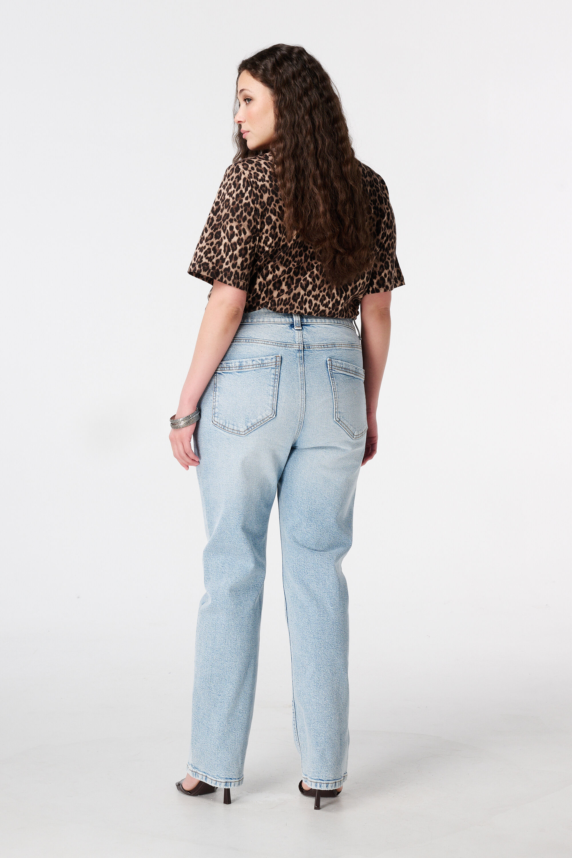 Straight leg jeans met mid waist image number 3