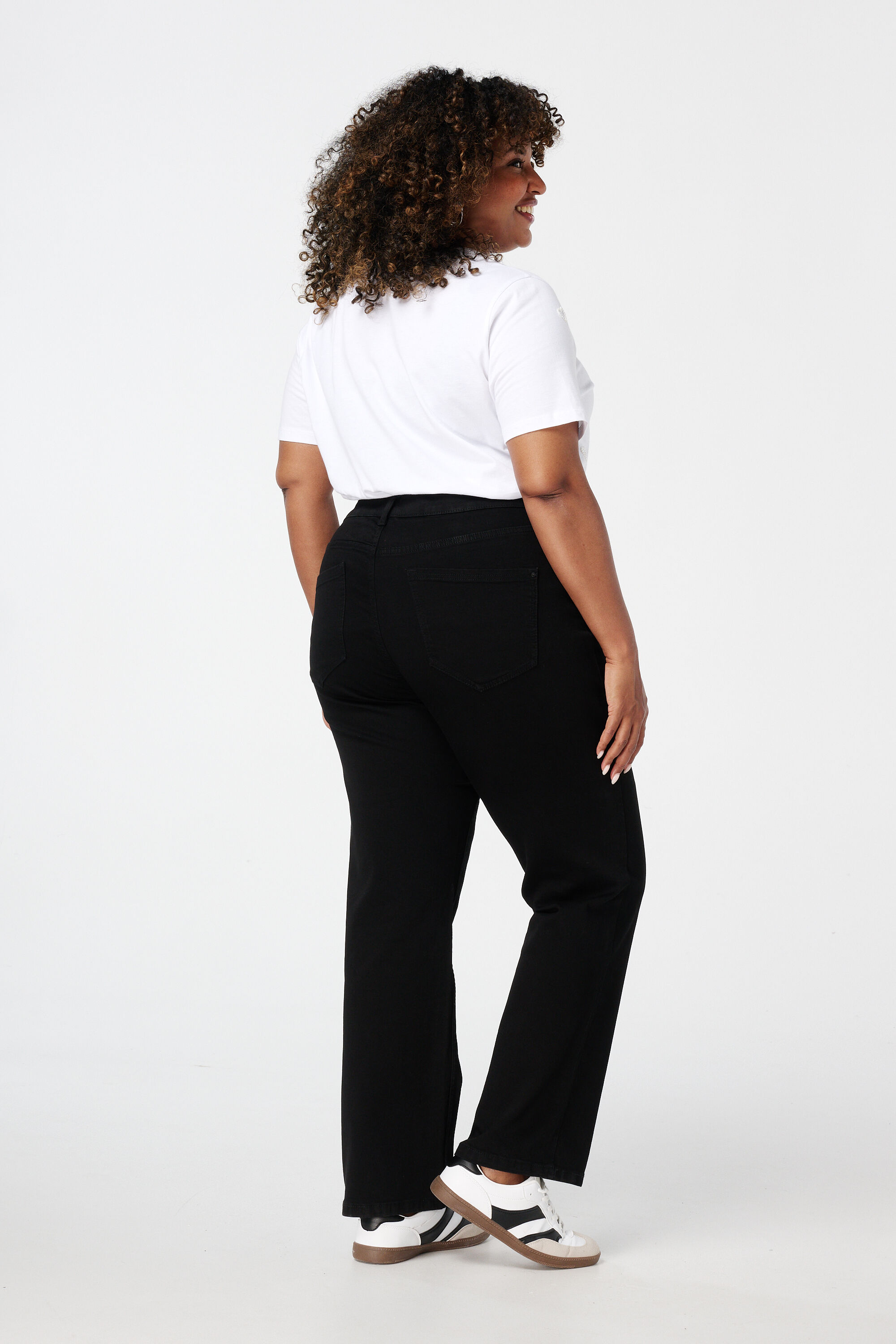 Straight leg jeans LILY image number 3