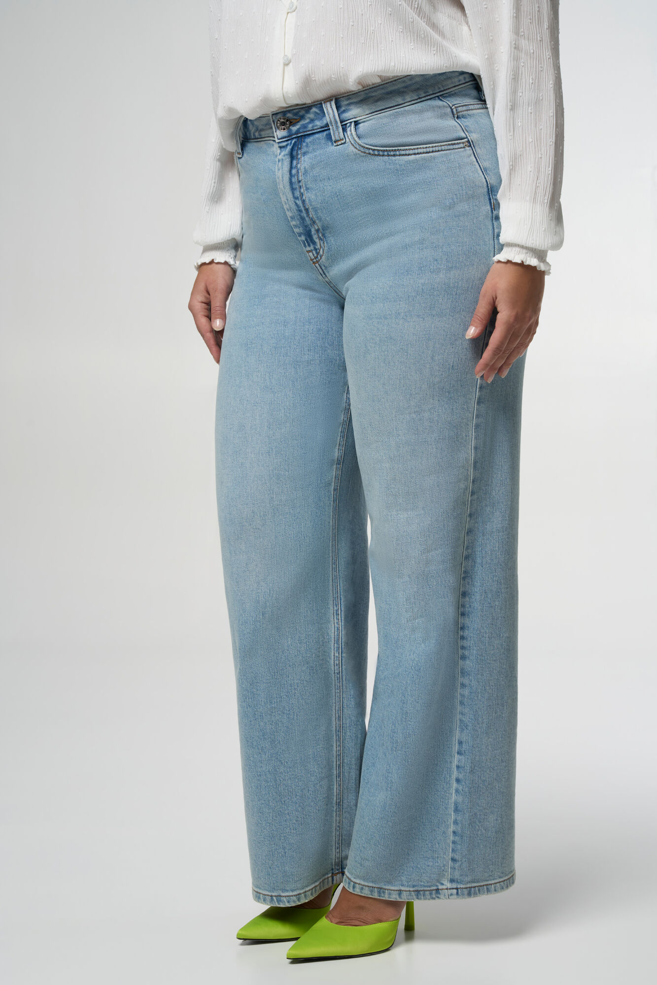 Wide leg jeans IVY image number 5
