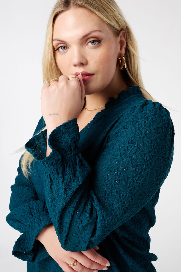 Top met broderie-details image number 4