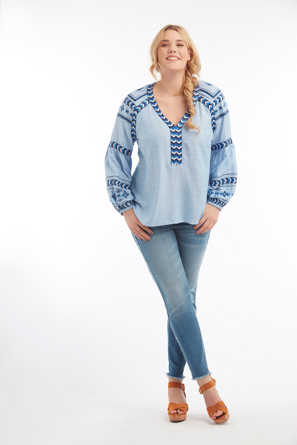 Blouse met geborduurde print image number 5