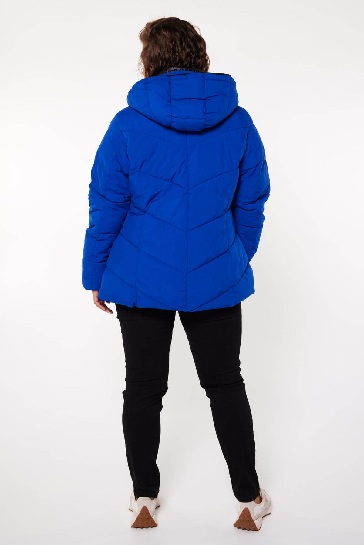 Veste matelass&eacute;e avec capuche image number 4