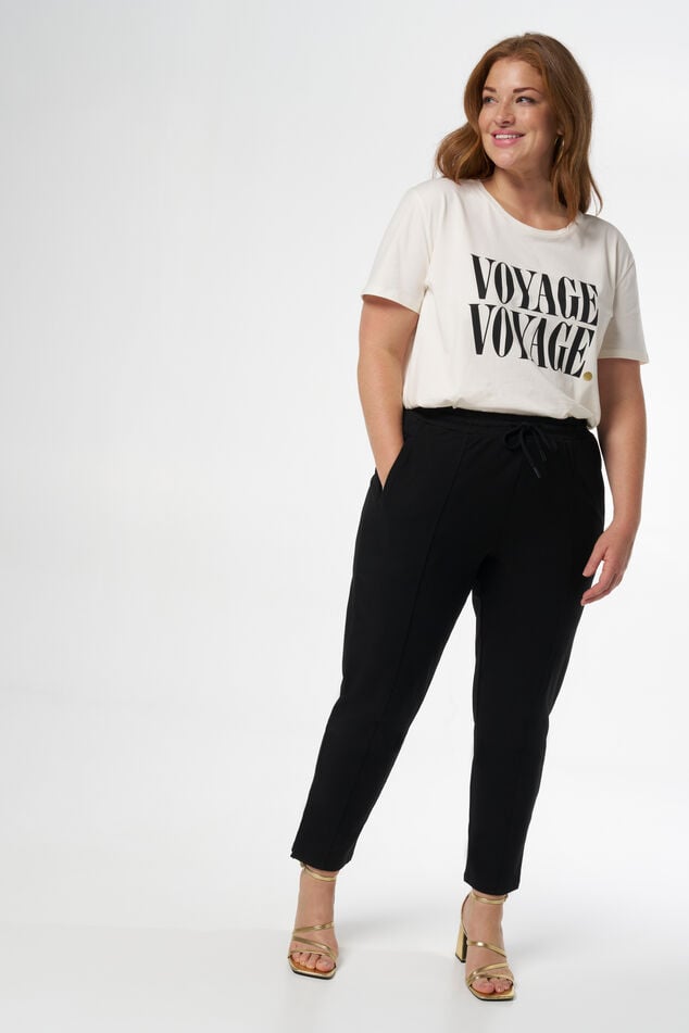 Jogging ample image number 0