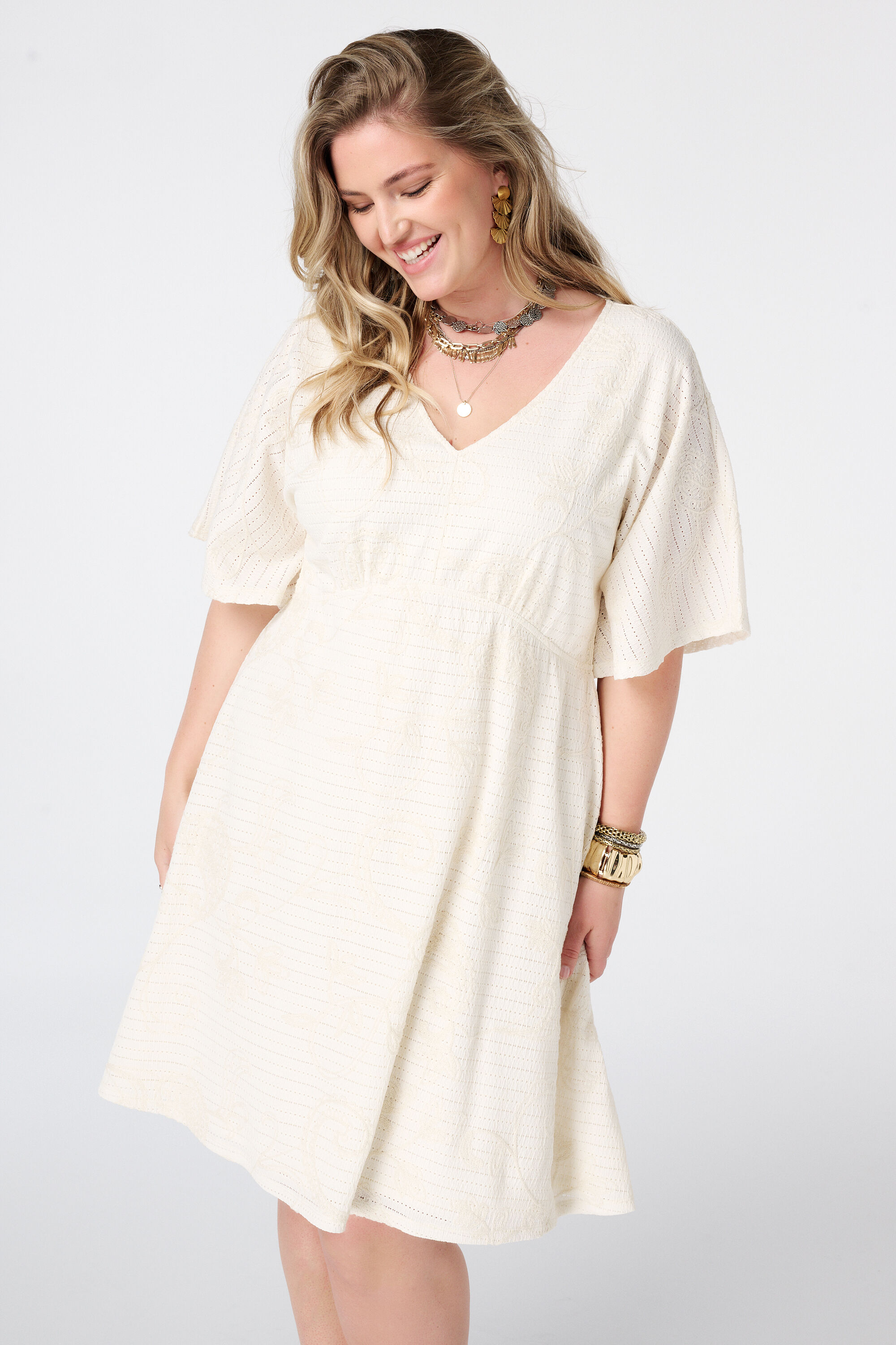 Kort jurkje met vlindermouwen image number 5