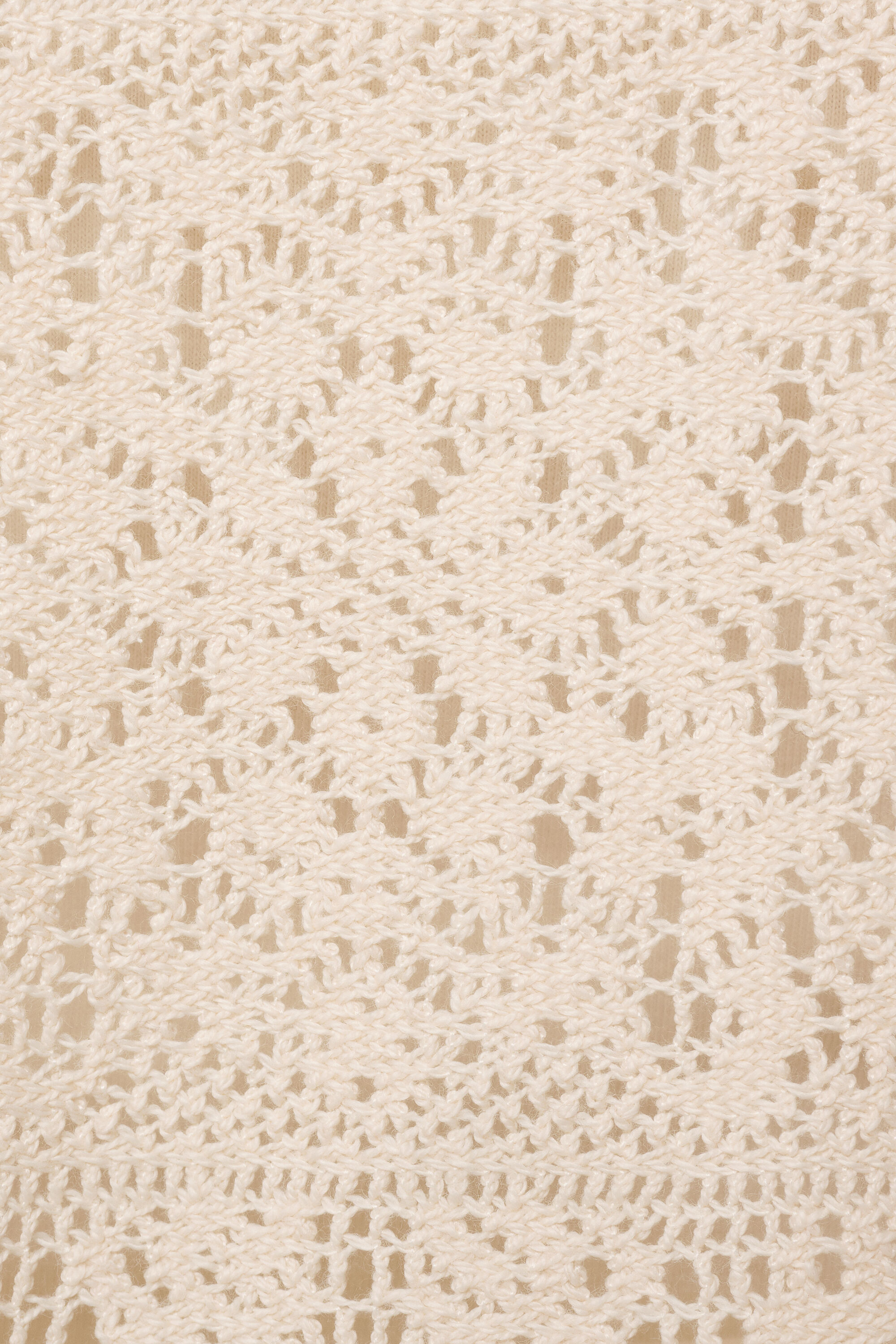 Top avec motif ajour&eacute; image number 6