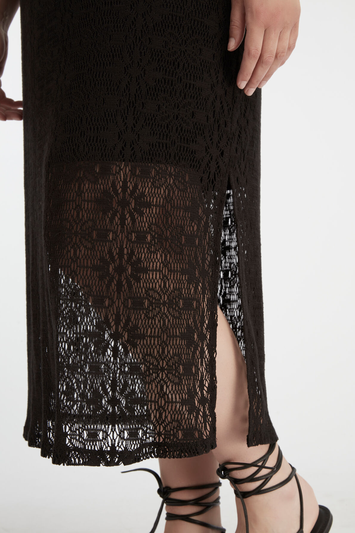 Robe longue en dentelle image number 3