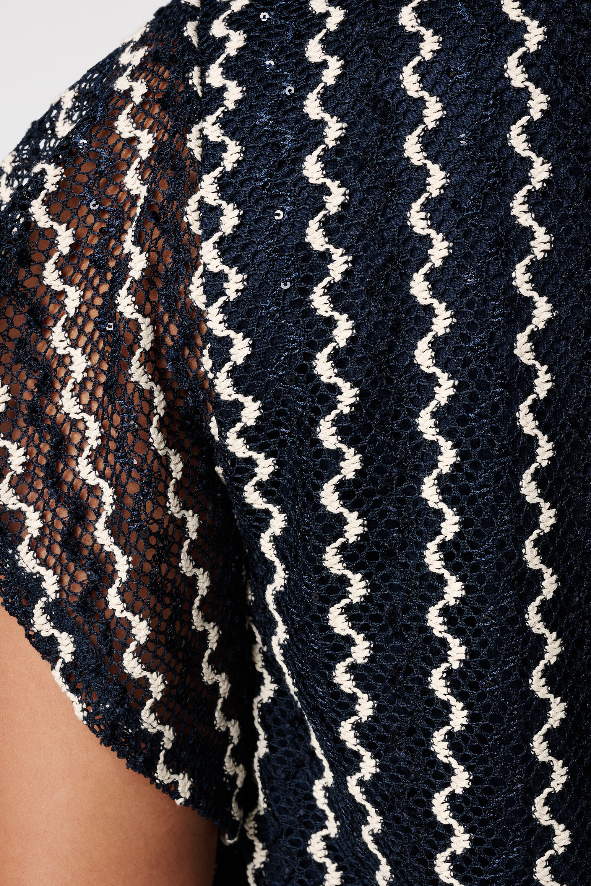 Top &agrave; manches papillon image number 6