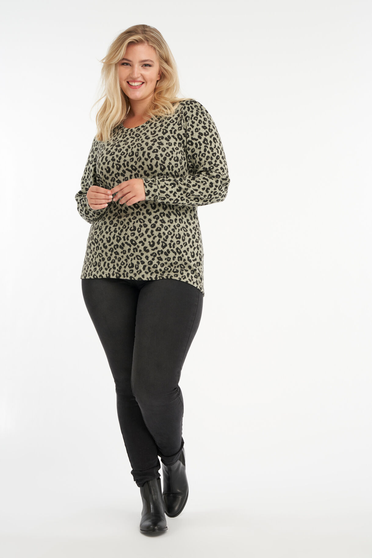Top met luipaardprint image number 5