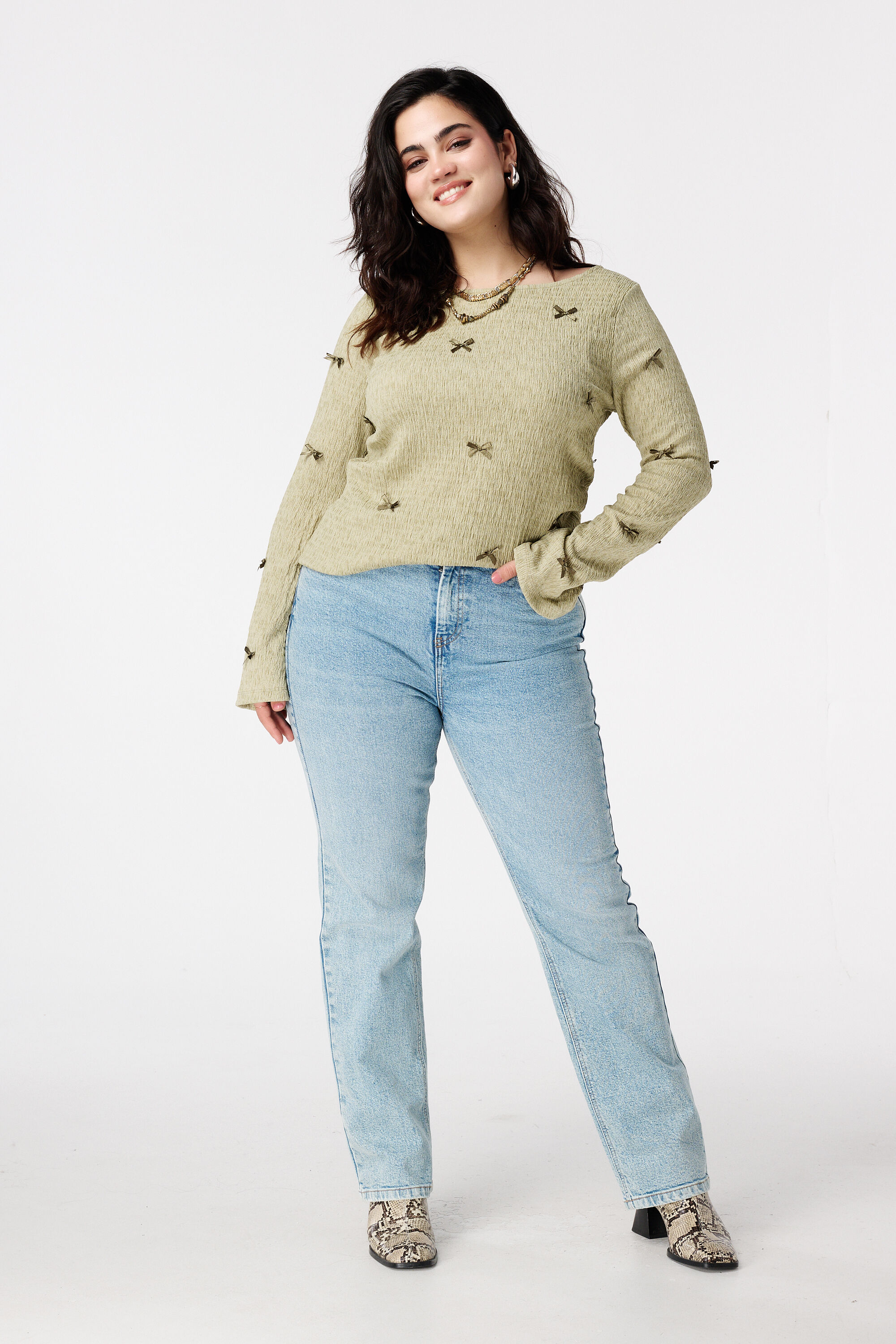 Top met strikdetails image number 5