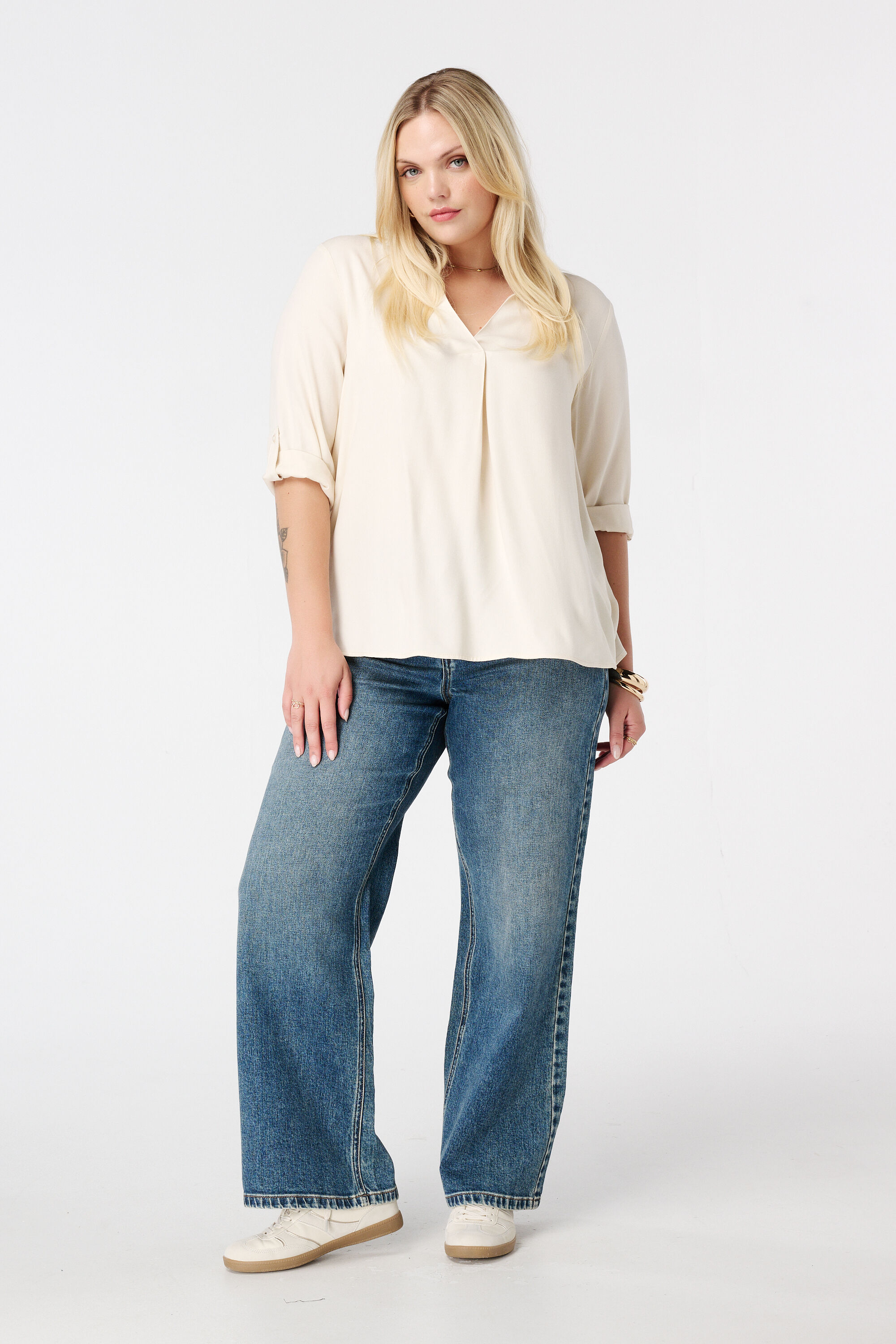 Blouse met opgerolde mouwen image number 5