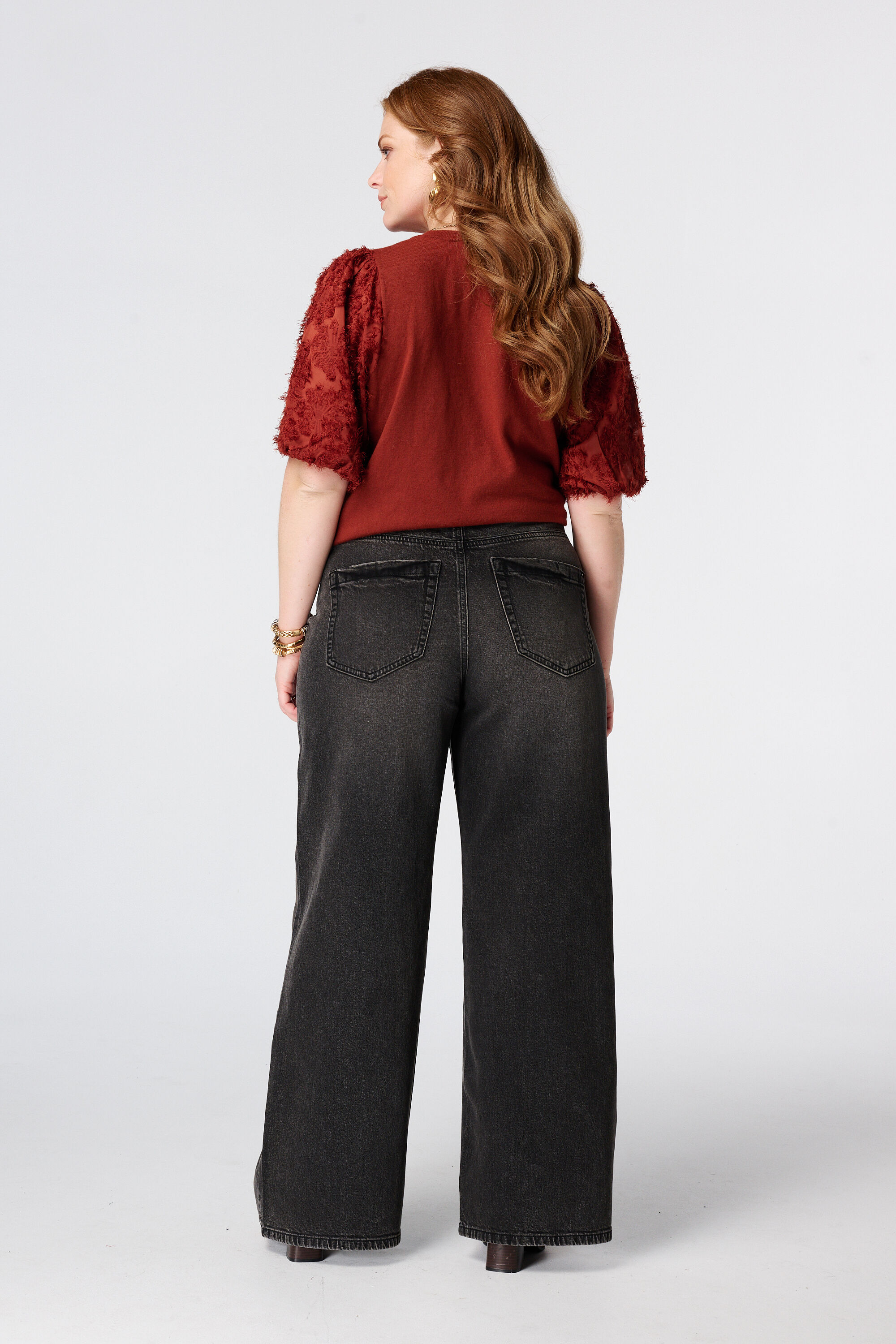 Jeans larges &agrave; taille haute image number 3