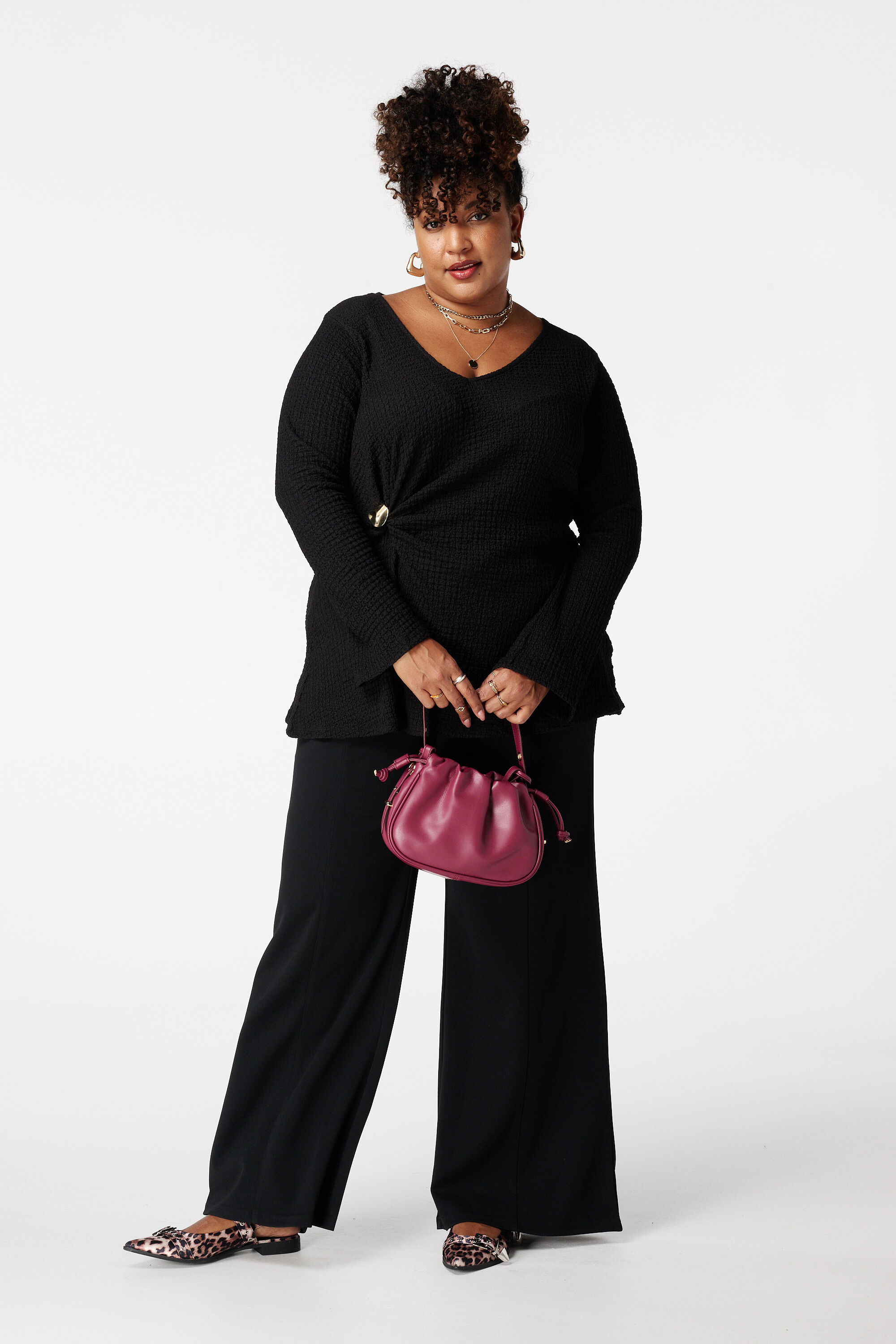 Haut avec d&eacute;tail nou&eacute; image number 5