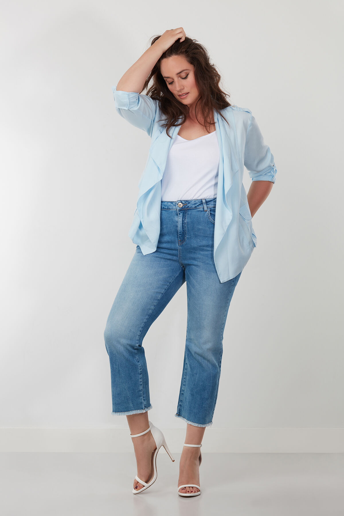 Veste drap&eacute;e  image number 3