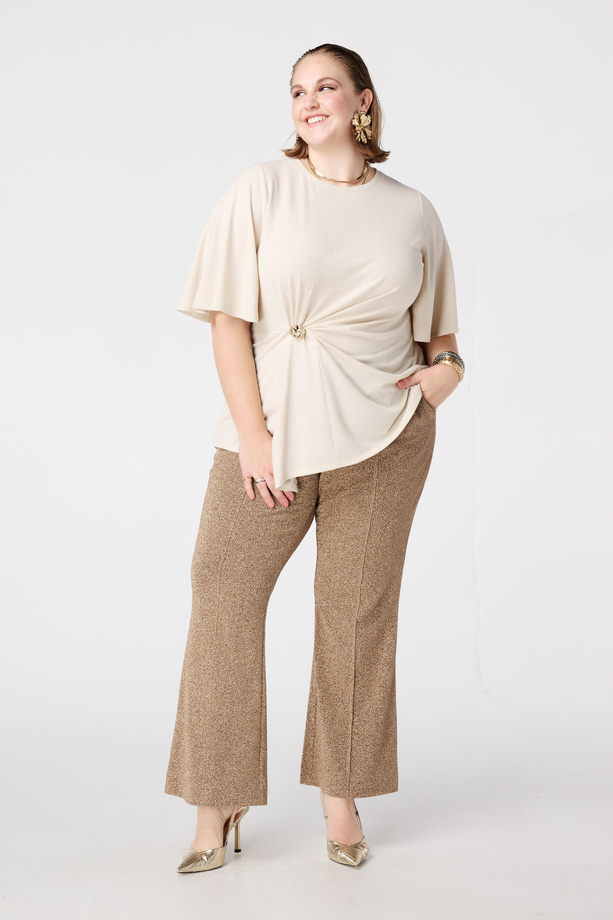 Haut drap&eacute; avec boucle dor&eacute;e image number 5