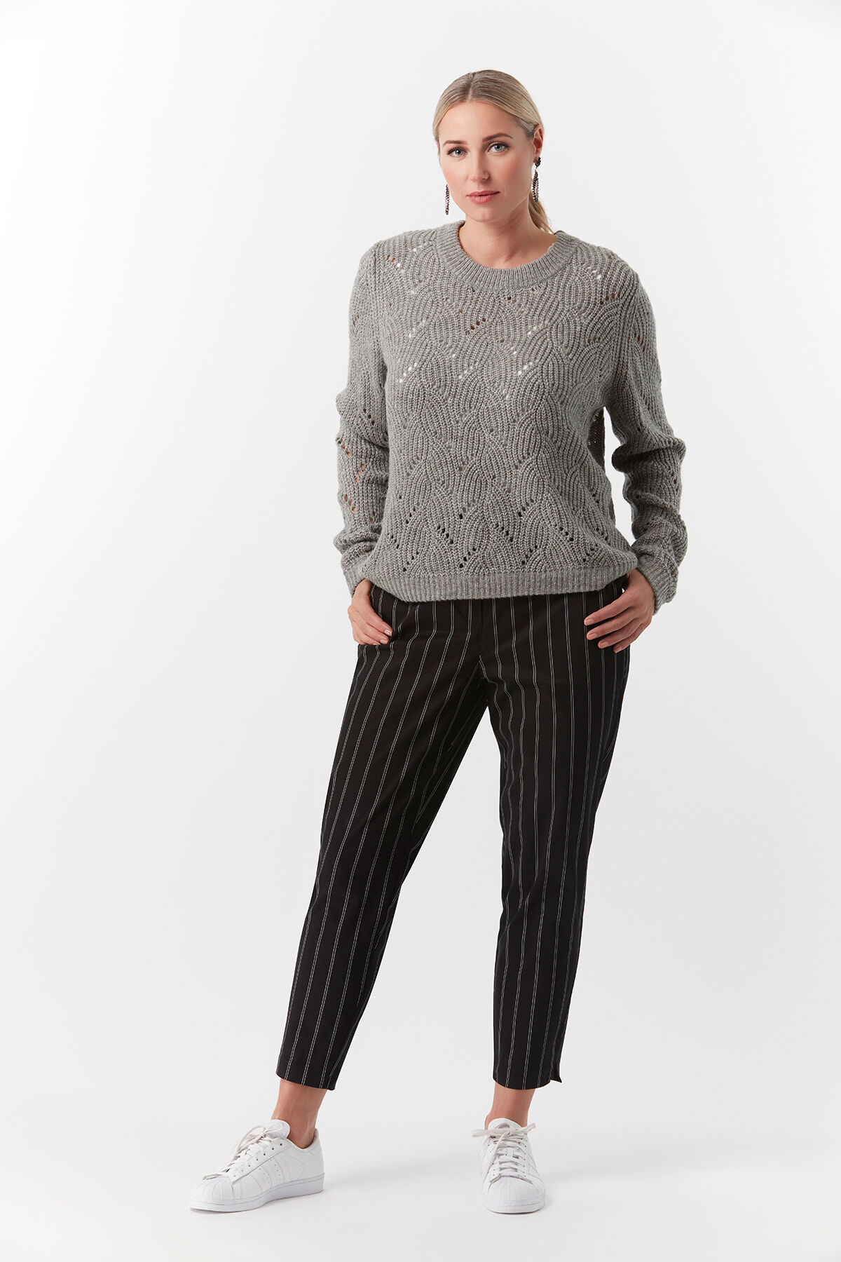 Pull-over pointelle image number 3