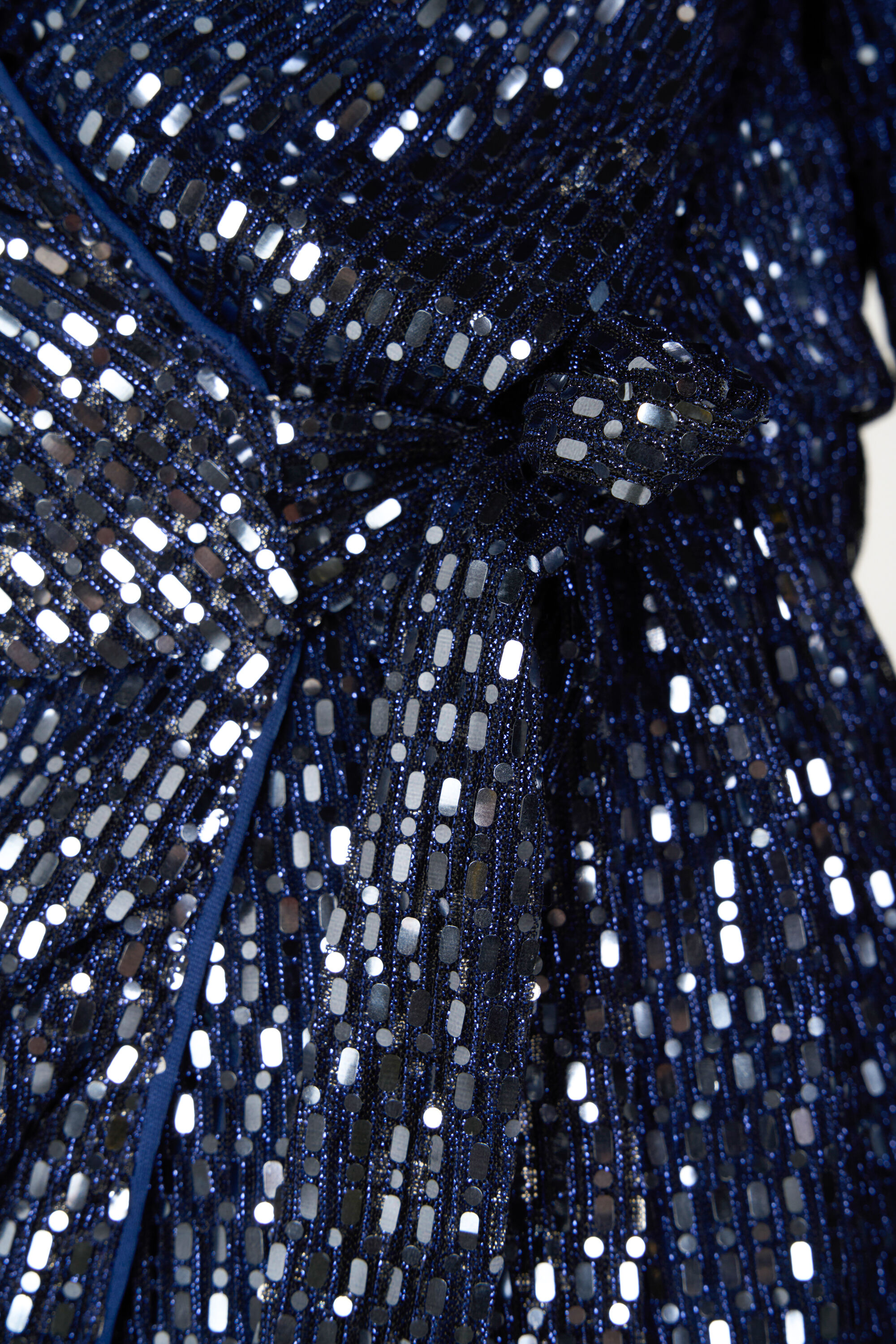 Robe &agrave; paillettes  image number 4