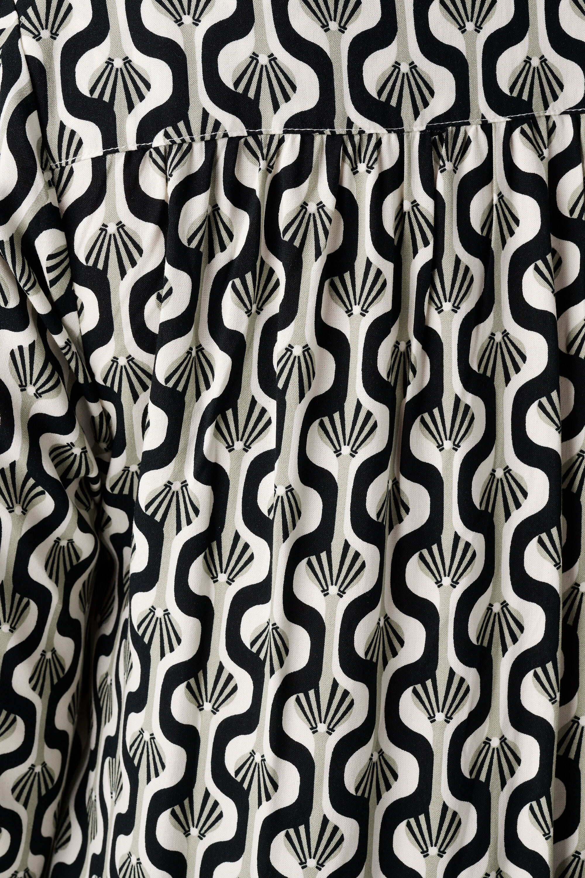 Blouse oversize imprim&eacute;e image number 6