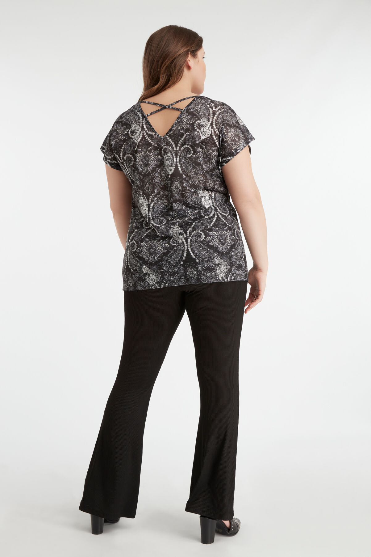 T-shirt &agrave; imprim&eacute; cachemire image number 5