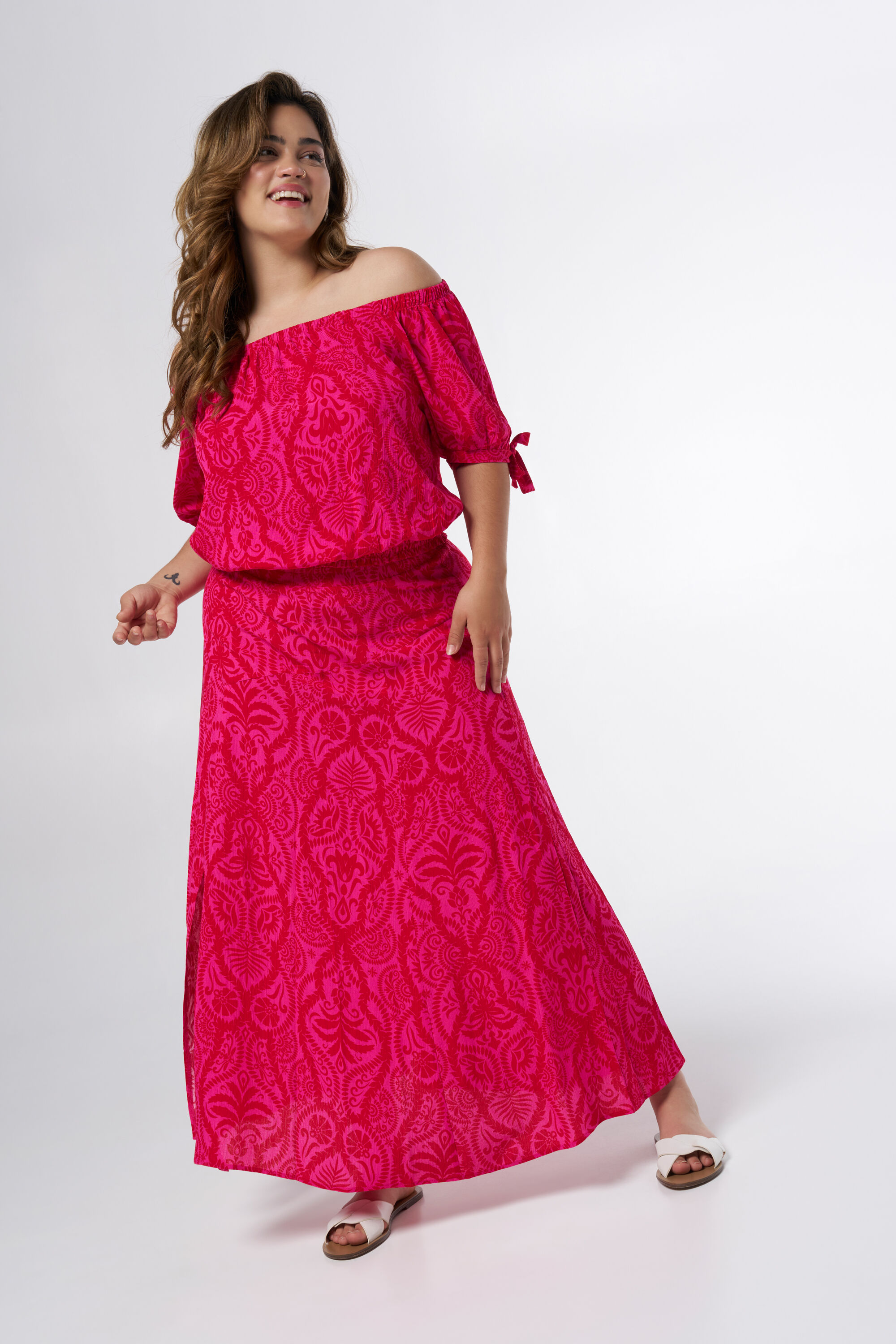 Off-shoulder blouse image number 5