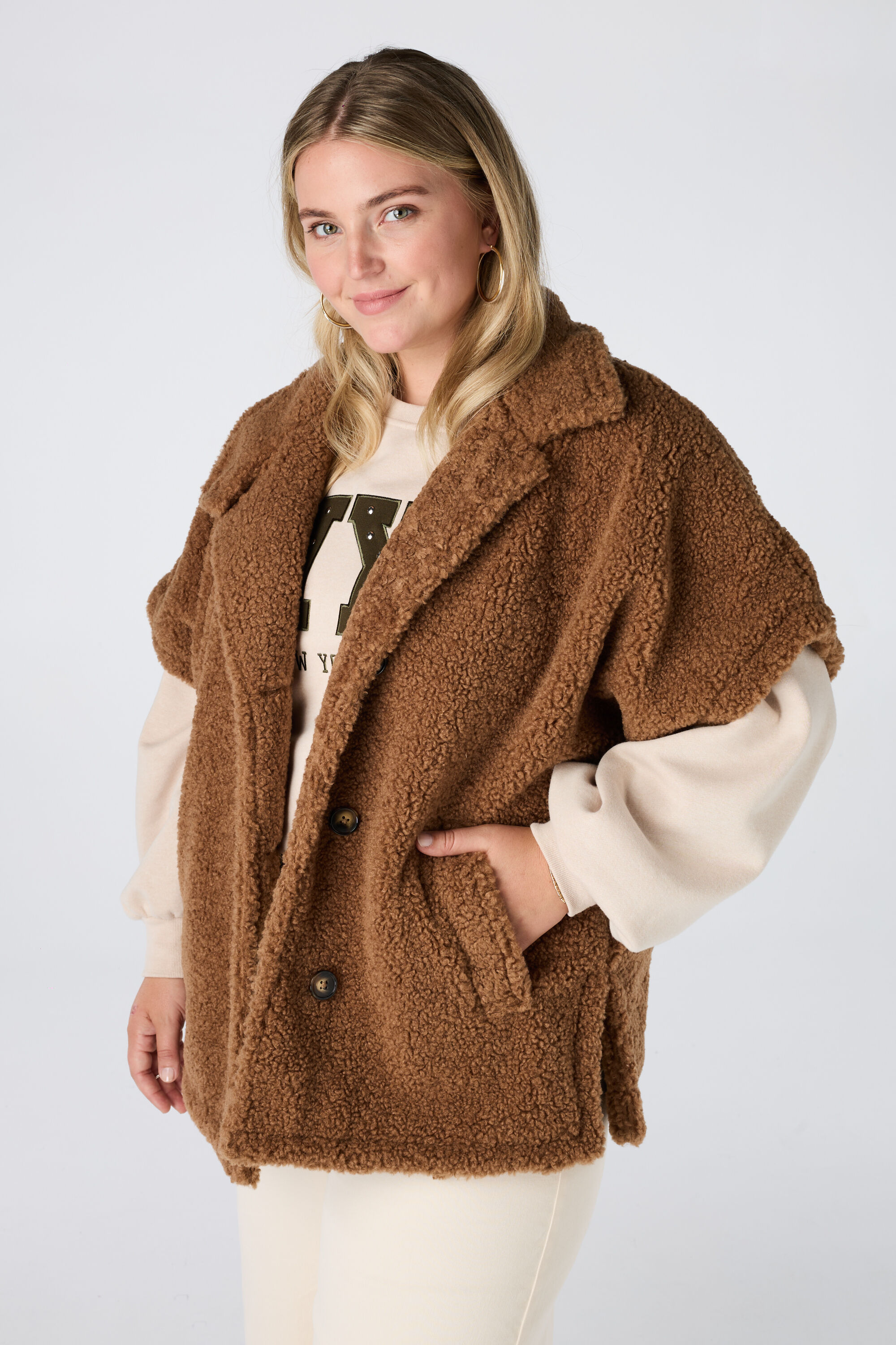 Veste teddy &agrave; manches courtes