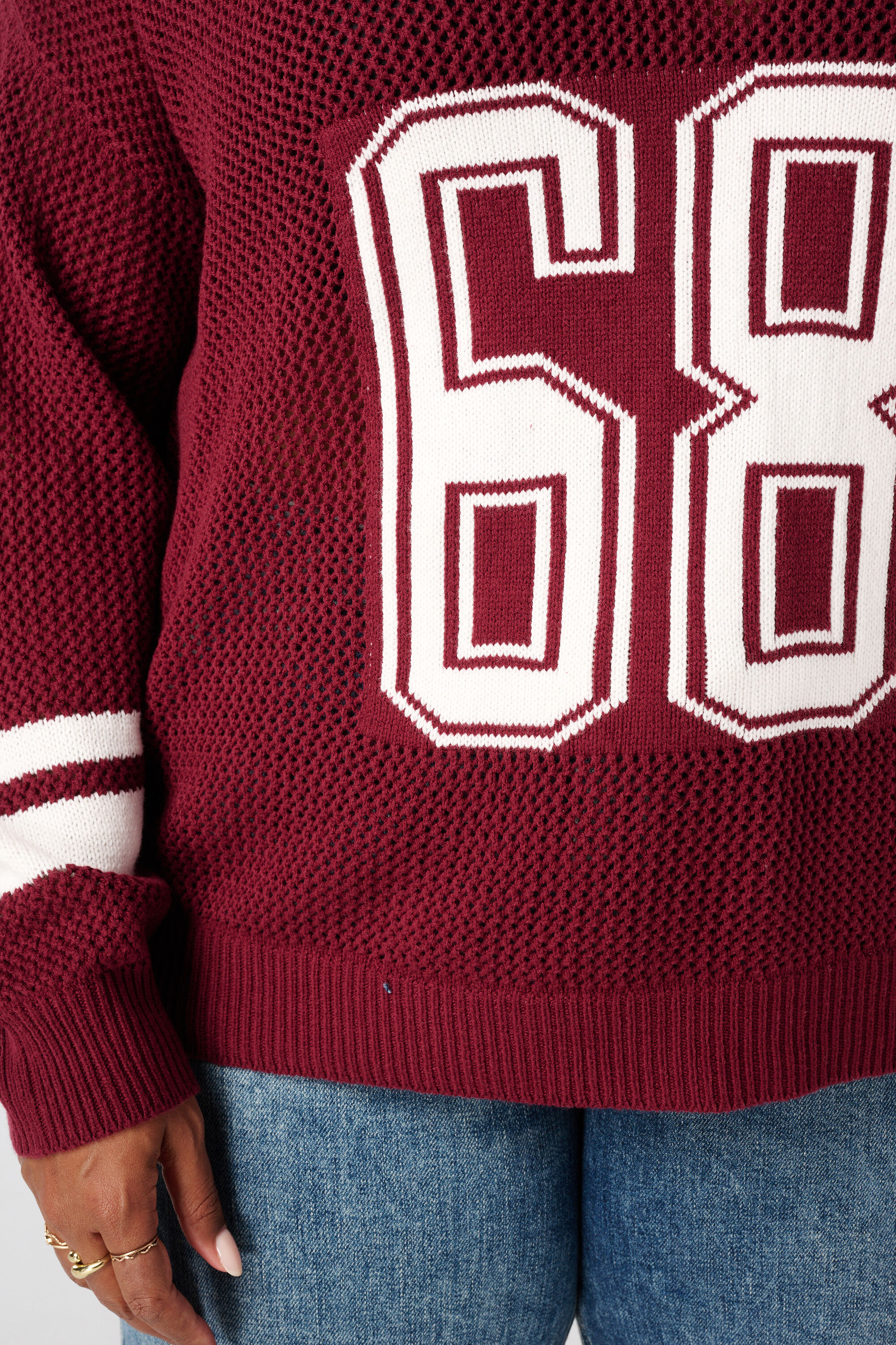 Fijn gebreide varsity trui image number 6