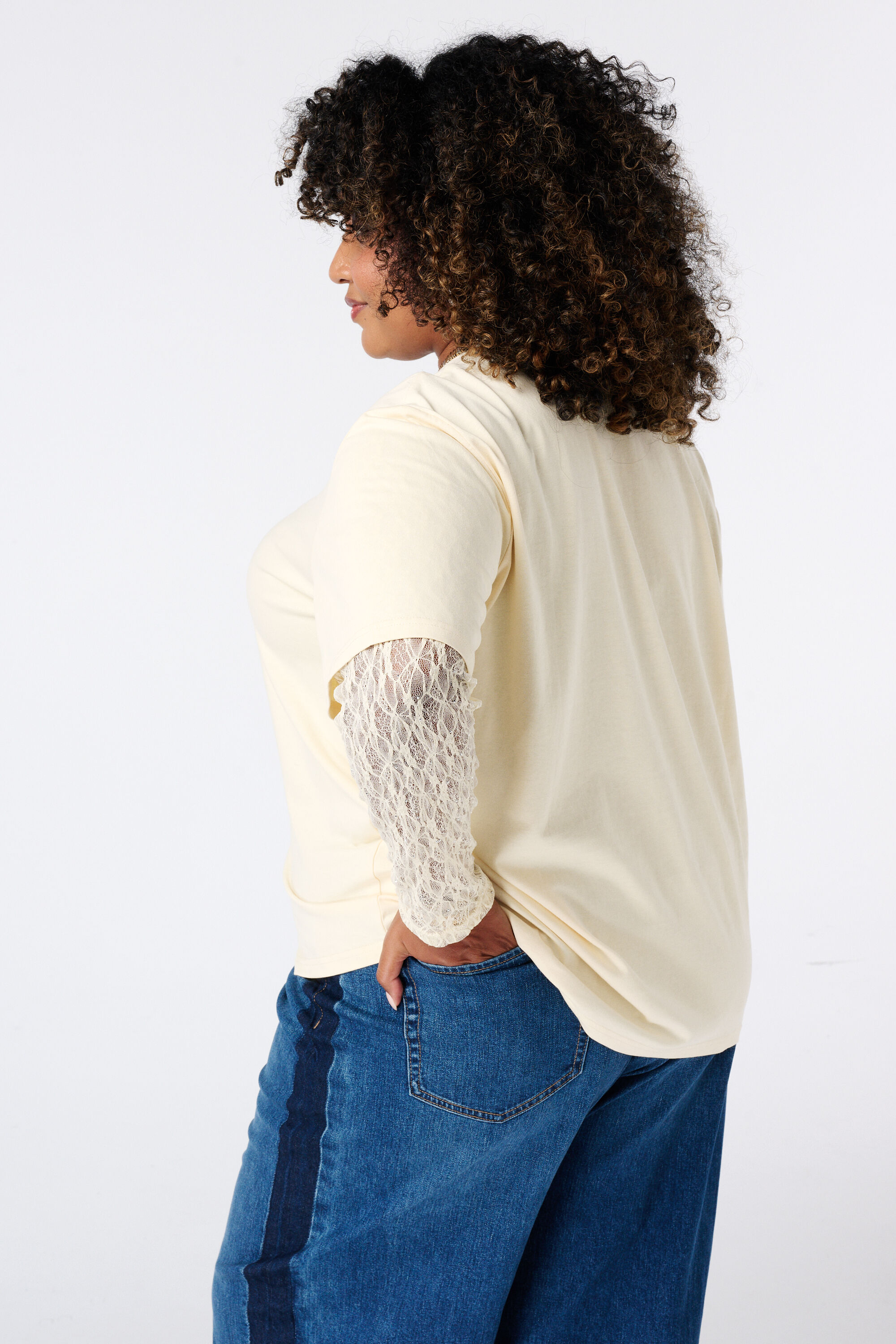 T-shirt met kanten mouwen  image number 3